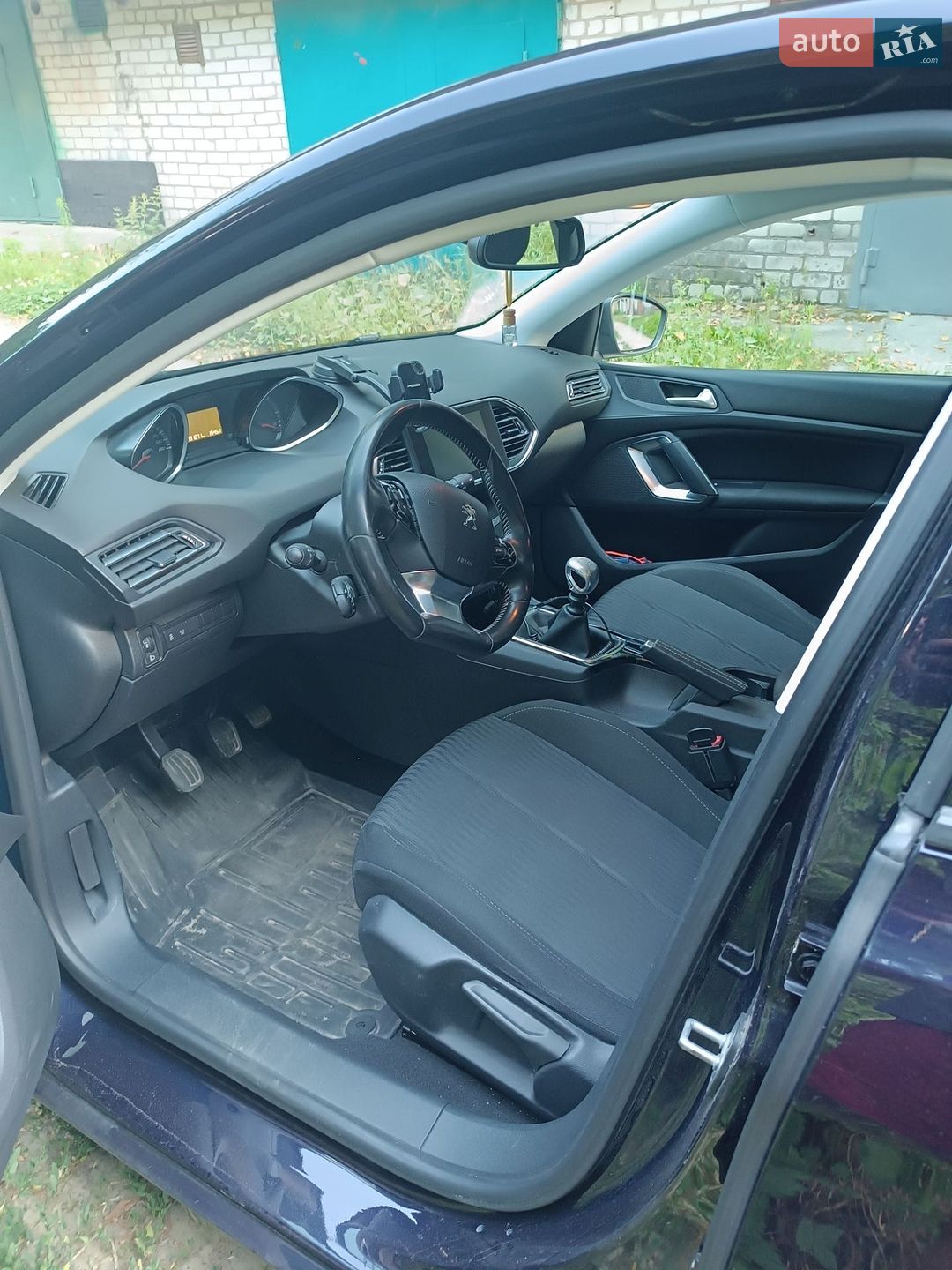 Peugeot 308 2015 VIN VF3LCBHZHFS243917 фото оголошення 12 з 24