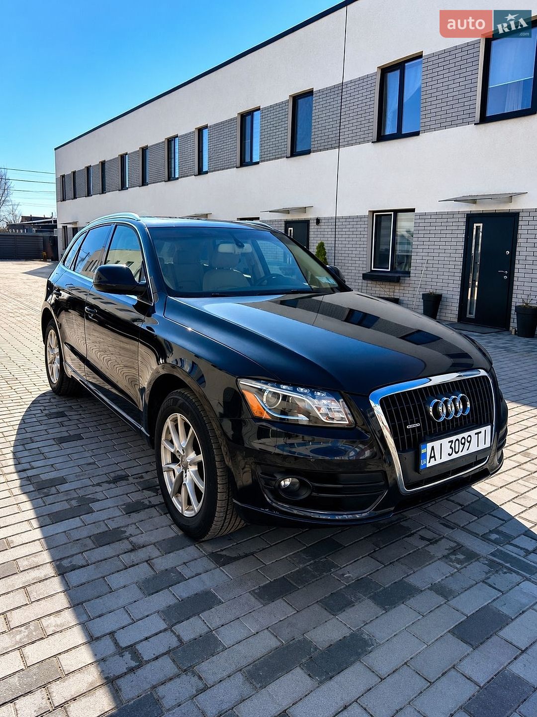 Audi Q5 2012 VIN WA1LFAFP2CA093327 фото оголошення 2 з 14