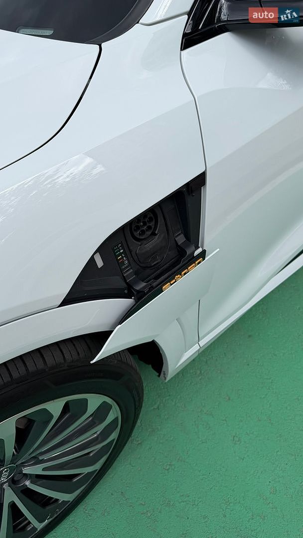 Audi e-tron 2019 VIN WAUZZZGE0LB003182 фото оголошення 7 з 28