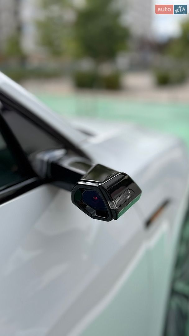 Audi e-tron 2019 VIN WAUZZZGE0LB003182 фото оголошення 10 з 28