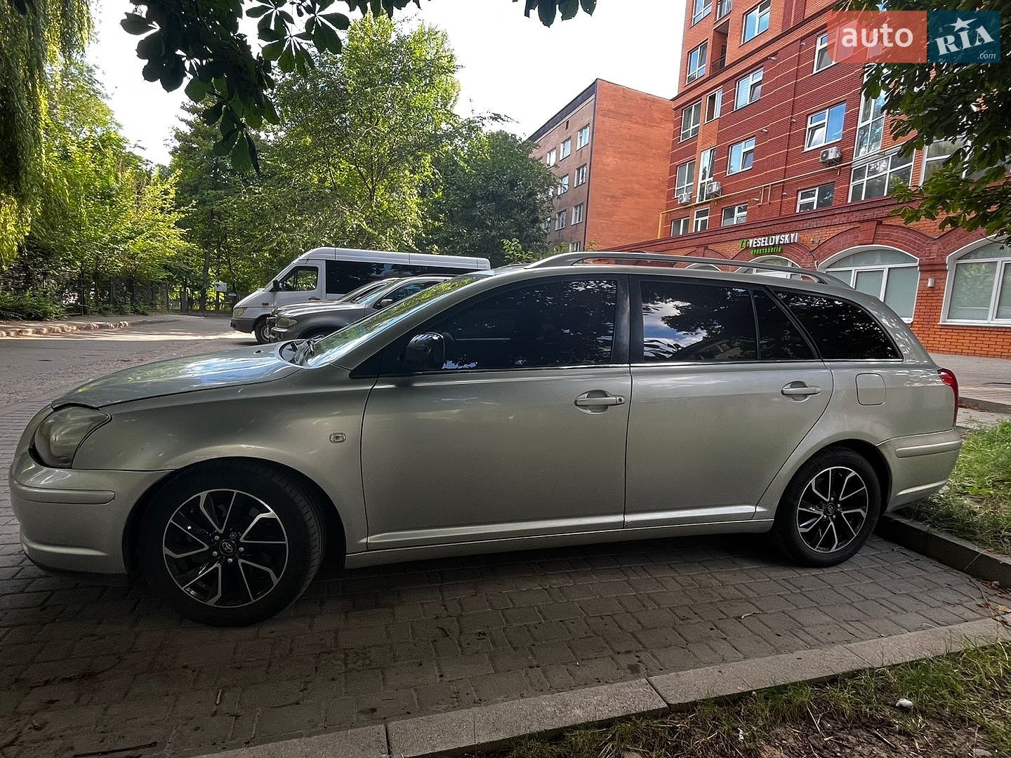 Toyota Avensis 2005 VIN SB1EW56L20E113457 фото оголошення 4 з 22