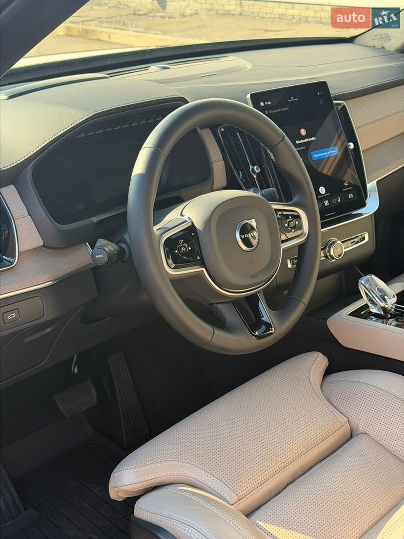 Volvo Xc90 2025 VIN YV1LFM1V9S1390908 фото оголошення 16 з 34