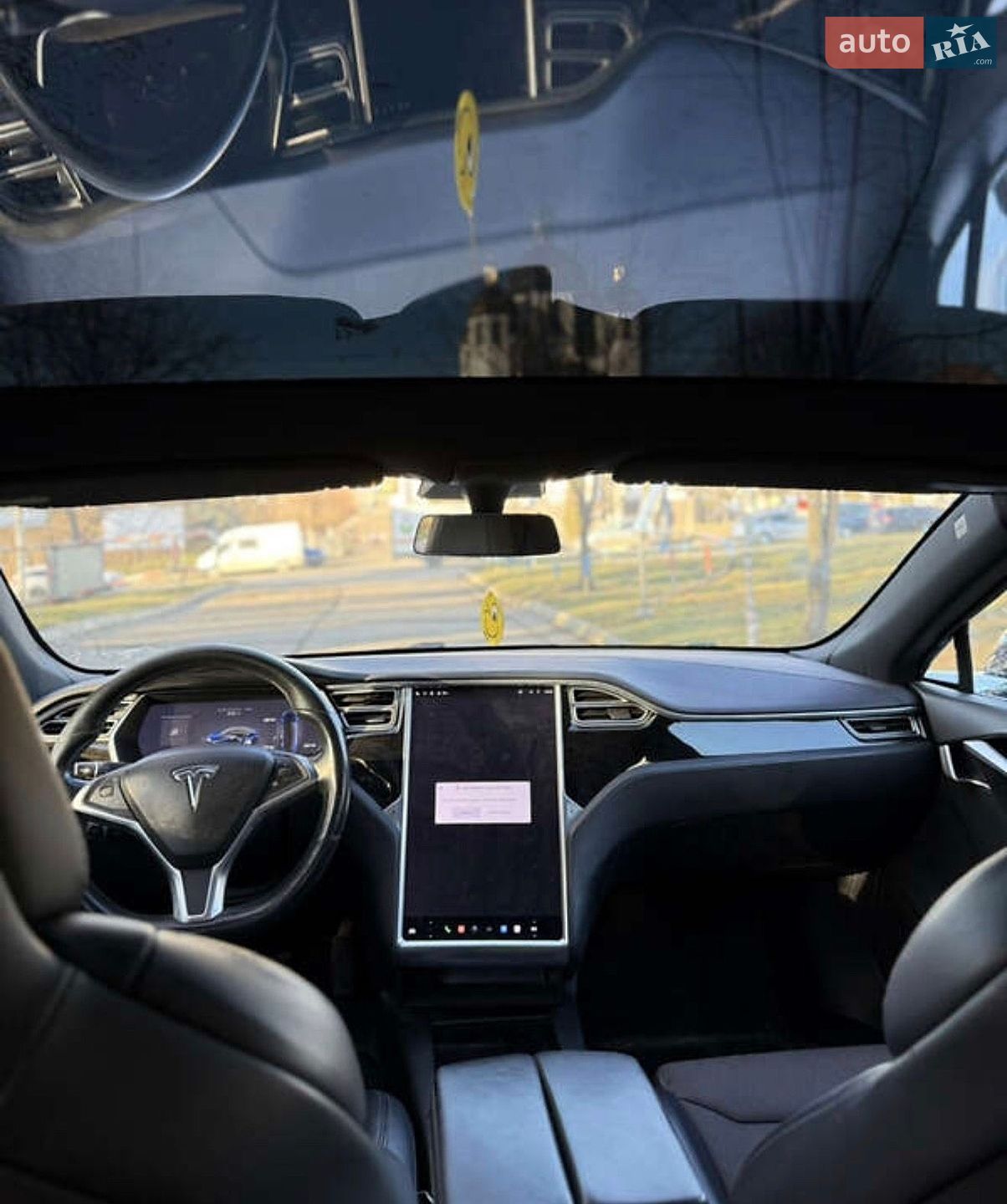 Tesla Model S 2017 VIN 5YJSA1E22HF210702 фото оголошення 18 з 21