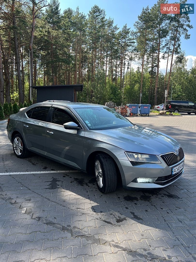 Skoda Superb 2016 VIN TMBAH7NP9H7023145 фото оголошення 4 з 19