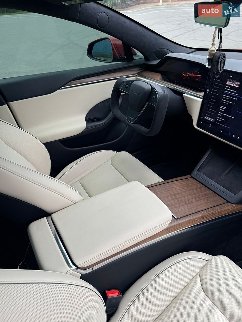 Tesla Model S 2021 VIN 5YJSA1E69MF438547 фото оголошення 17 з 42