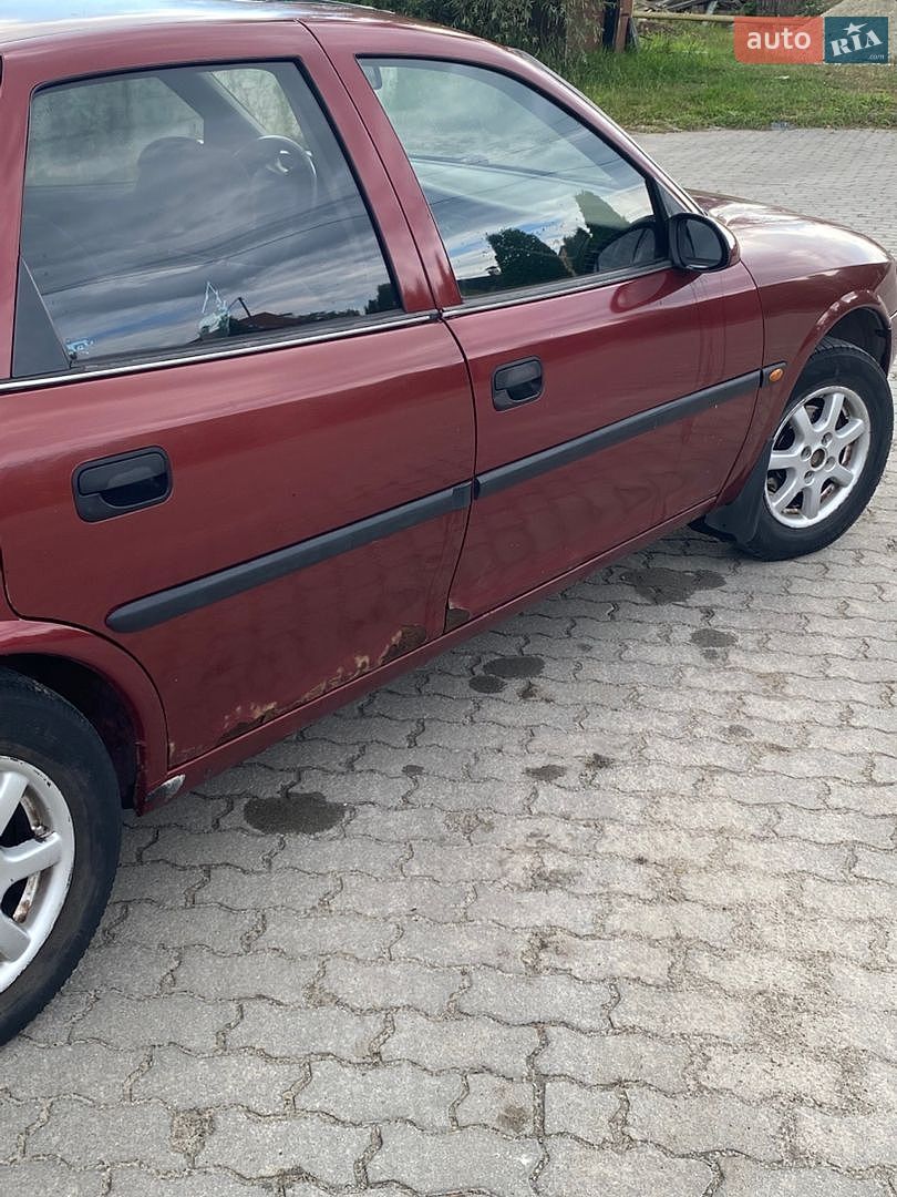 Opel Vectra 1996 VIN W0L000036T1077035 фото оголошення 4 з 16