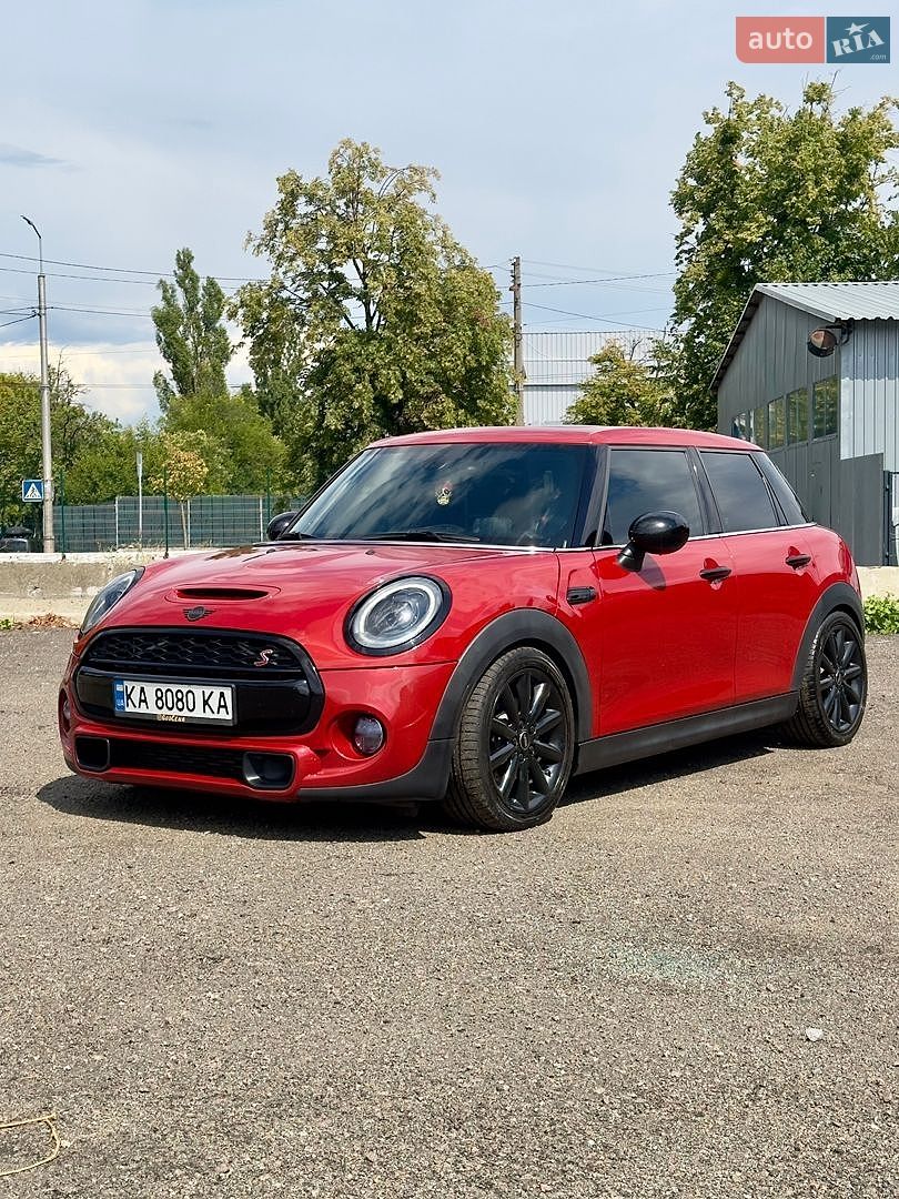 Mini Cooper 2016 VIN WMWXU3C57G2D31586 фото оголошення 2 з 33