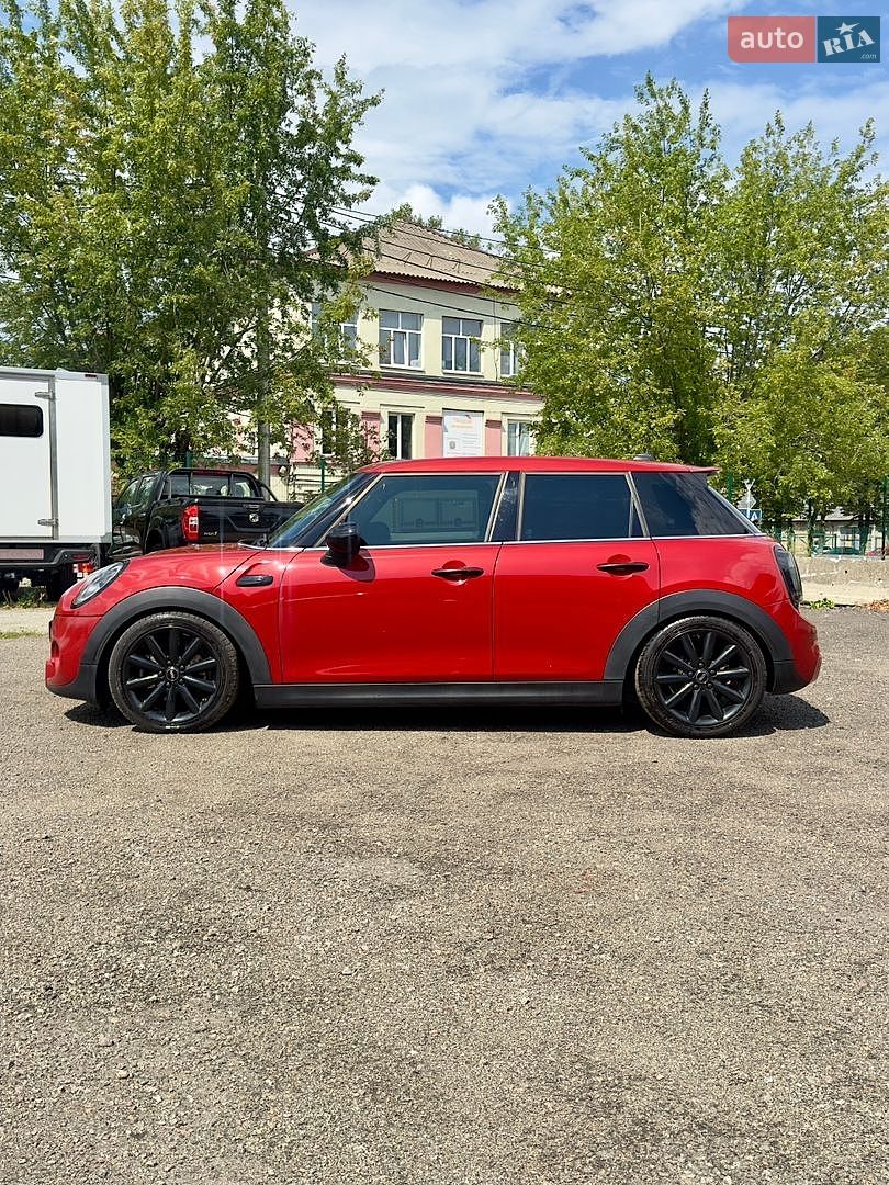 Mini Cooper 2016 VIN WMWXU3C57G2D31586 фото оголошення 3 з 33