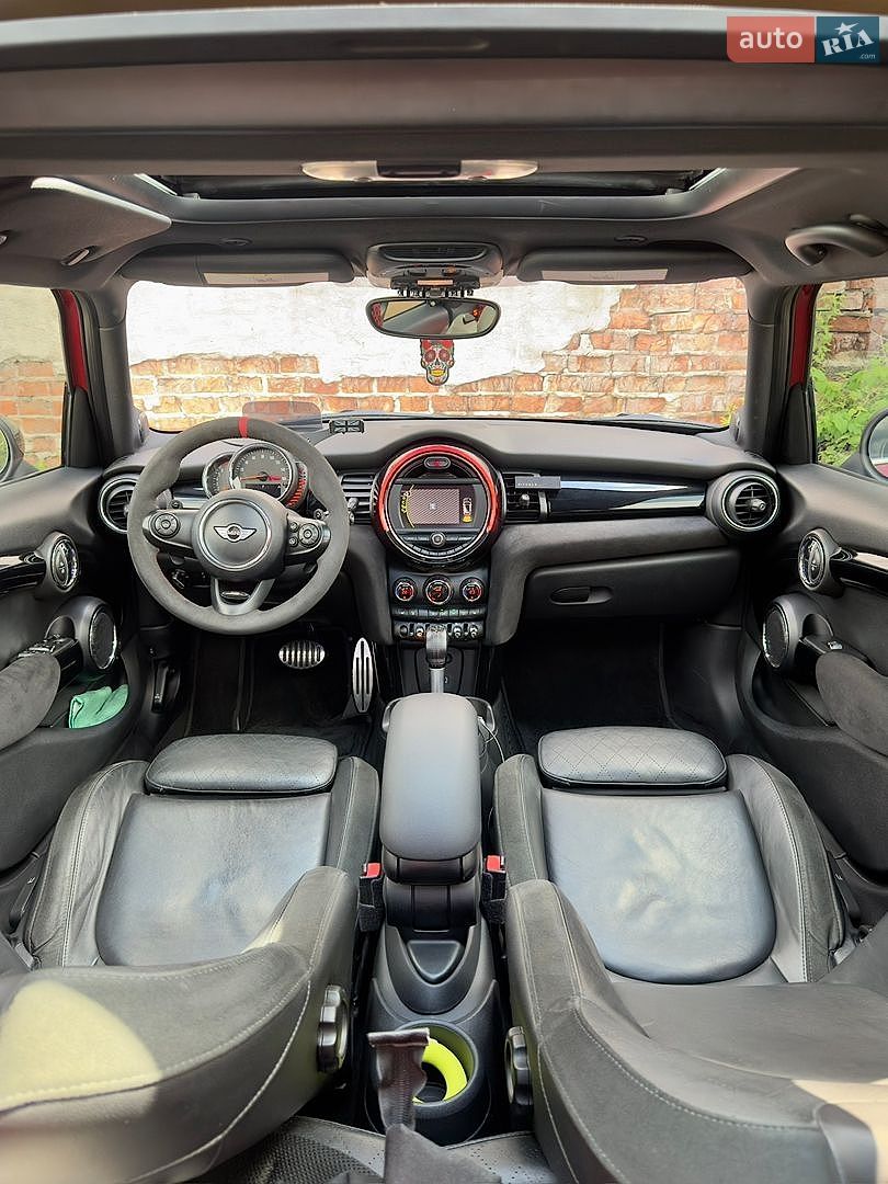 Mini Cooper 2016 VIN WMWXU3C57G2D31586 фото оголошення 13 з 33