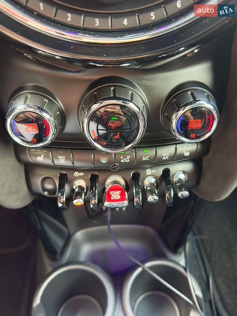 Mini Cooper 2016 VIN WMWXU3C57G2D31586 фото оголошення 22 з 33