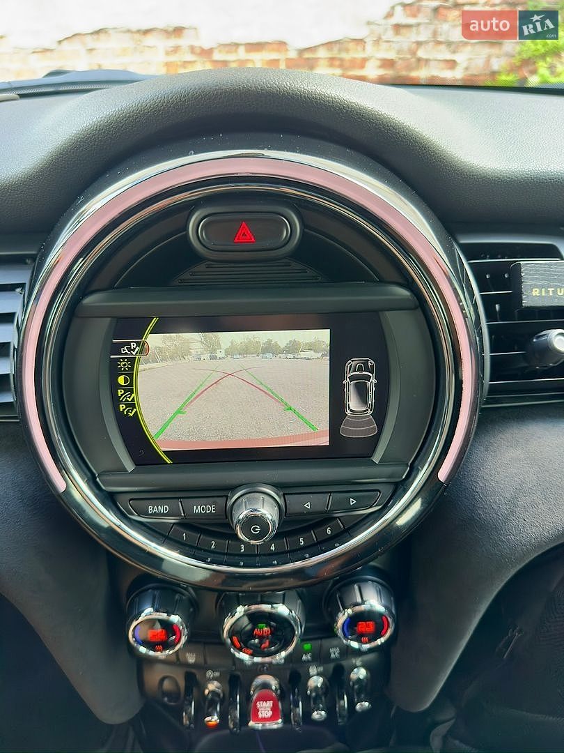 Mini Cooper 2016 VIN WMWXU3C57G2D31586 фото оголошення 29 з 33