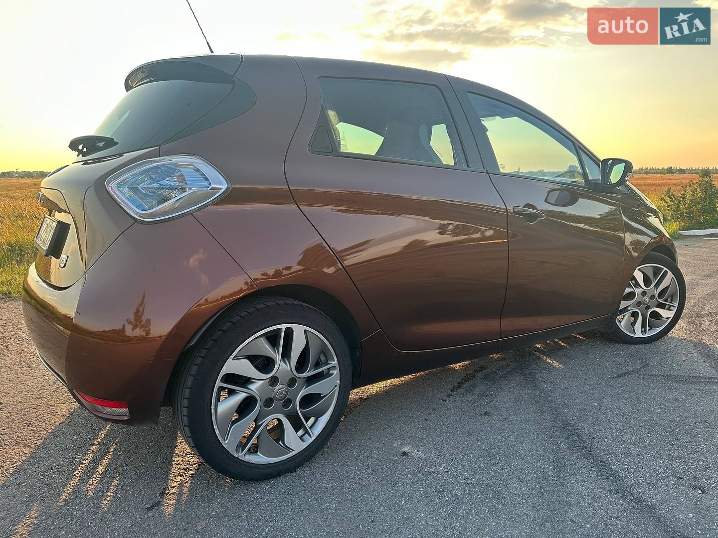 Renault Zoe 2014 VIN VF1AGVYA051743179 фото оголошення 5 з 17