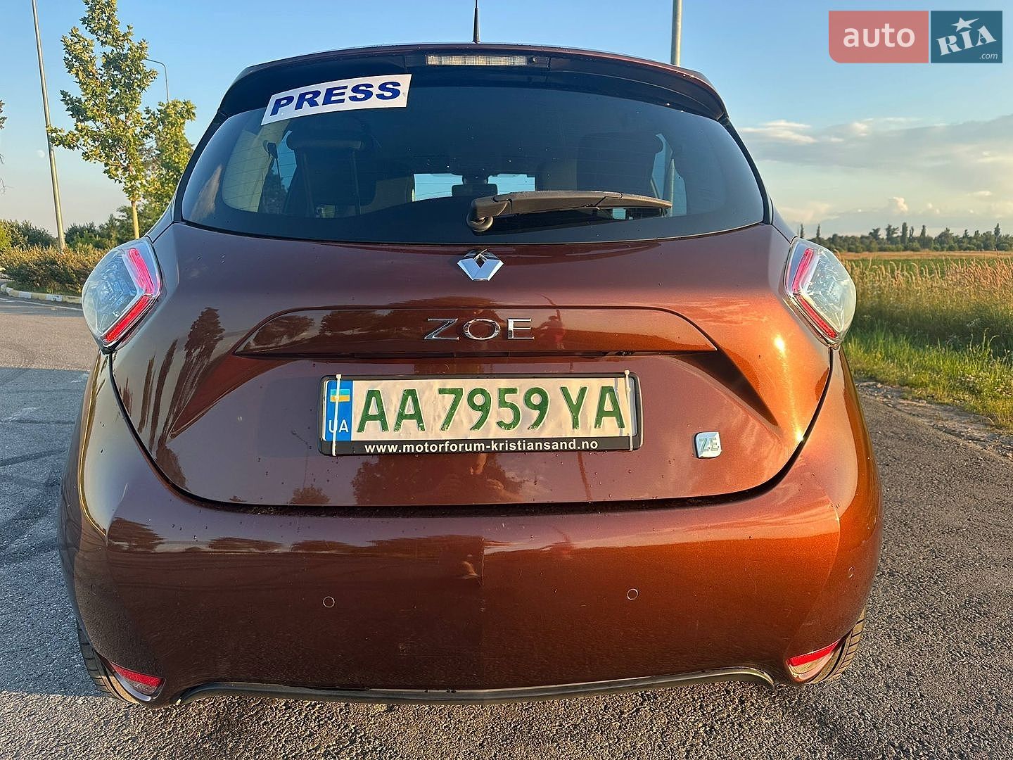 Renault Zoe 2014 VIN VF1AGVYA051743179 фото оголошення 4 з 17
