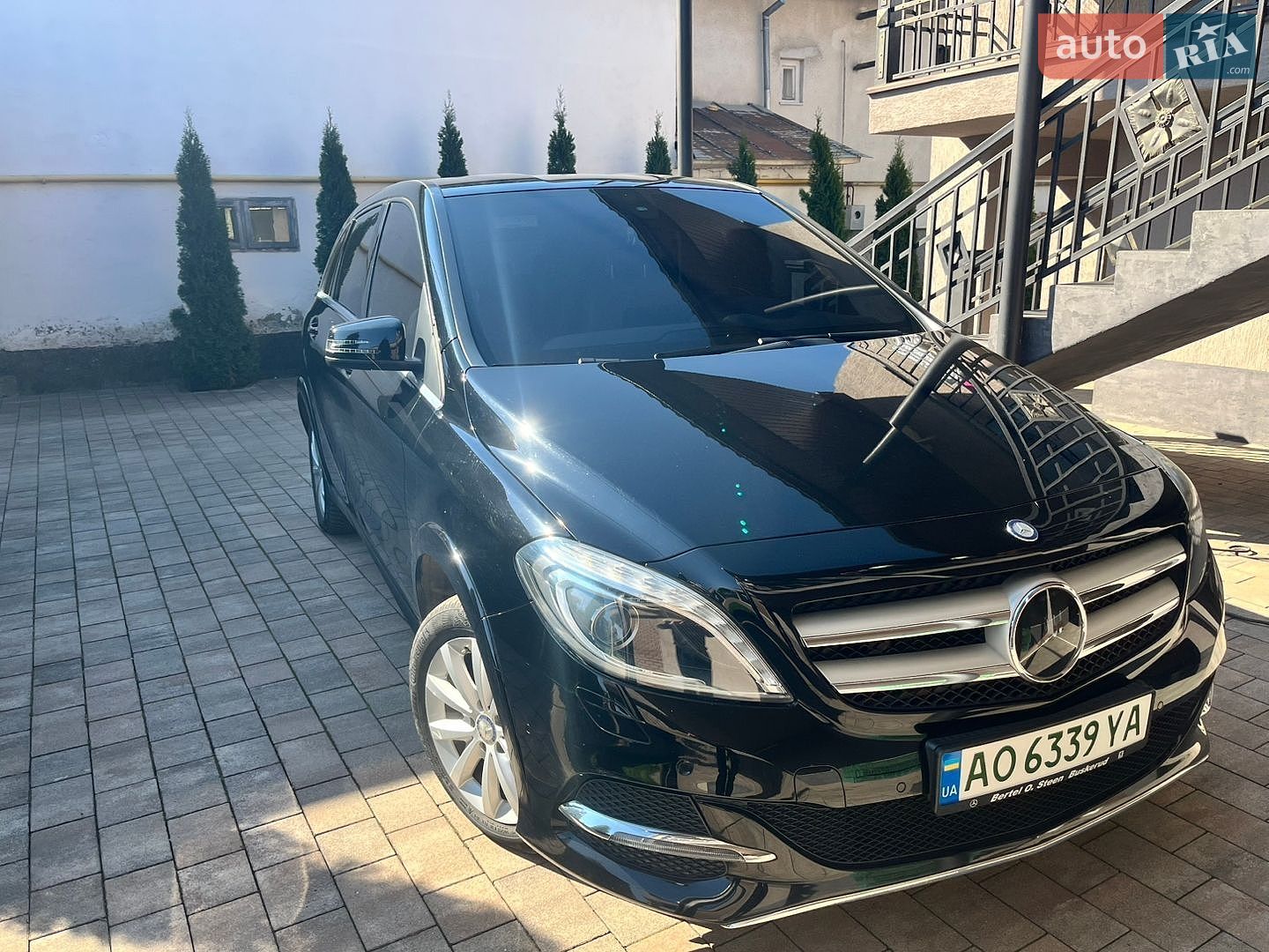 Mercedes-Benz B-Class 2016 VIN WDD2428901J010834 фото оголошення 2 з 5