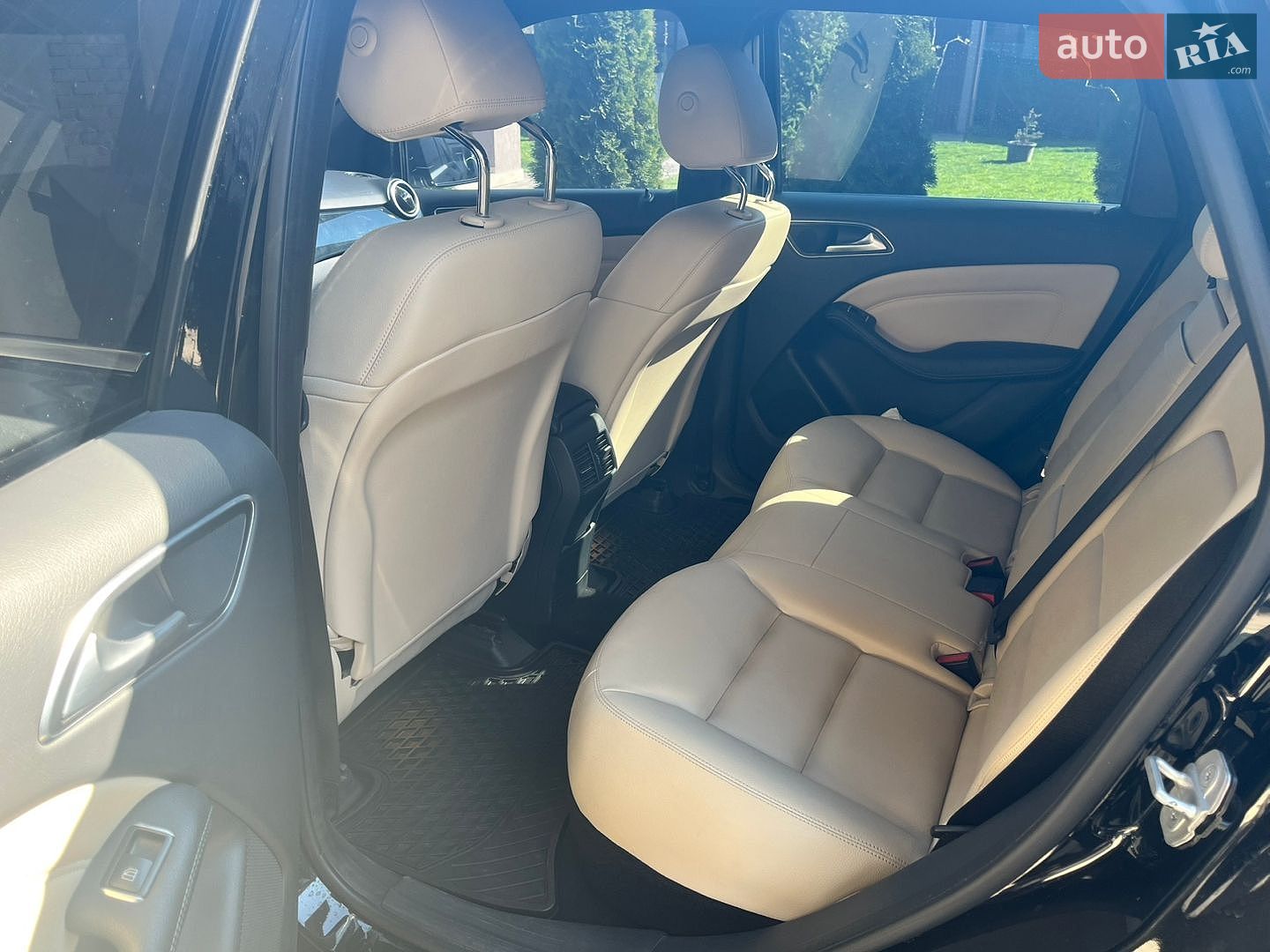 Mercedes-Benz B-Class 2016 VIN WDD2428901J010834 фото оголошення 5 з 5