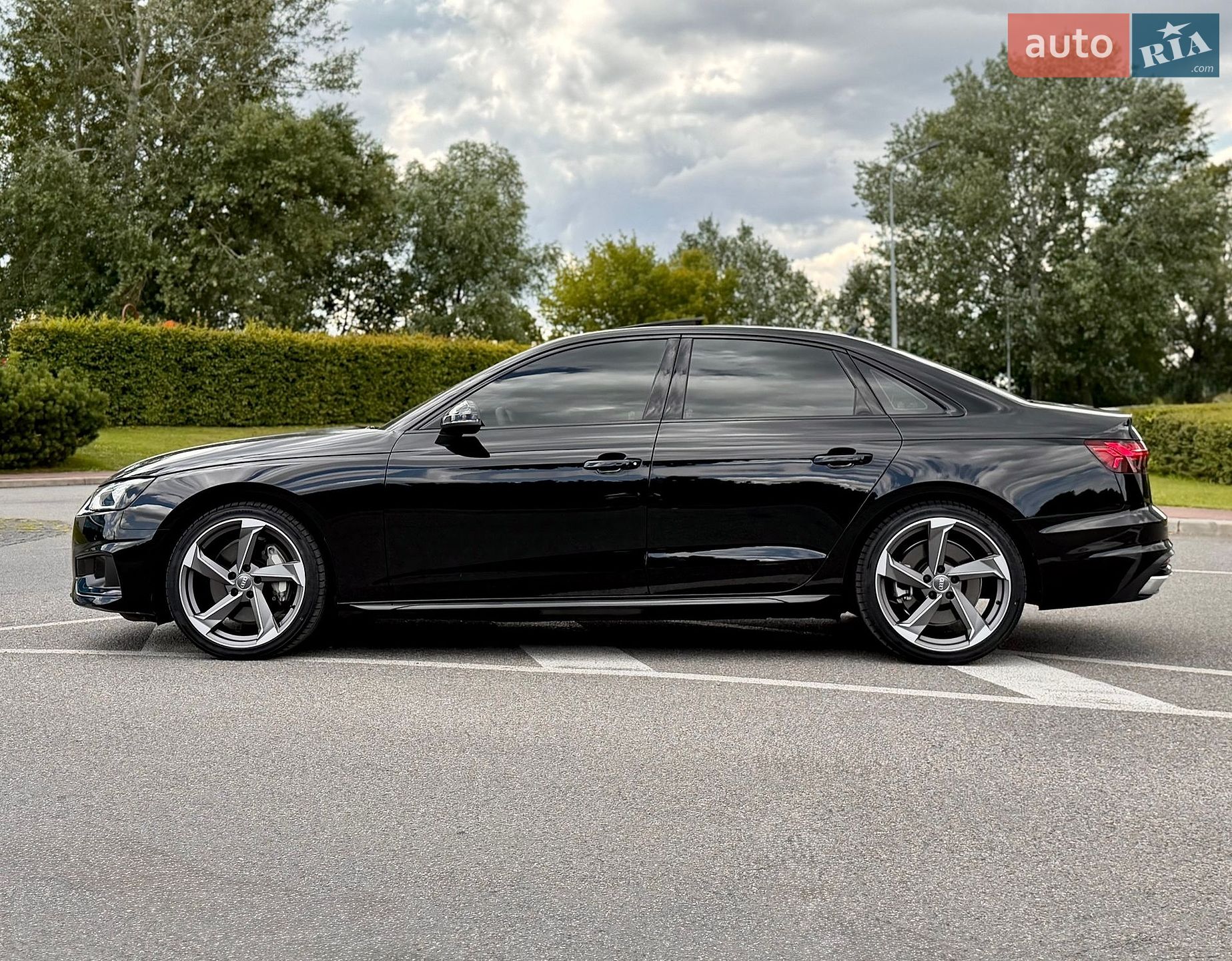 Audi A4 2024 VIN WAUAAAF48RN014341 фото оголошення 8 з 77