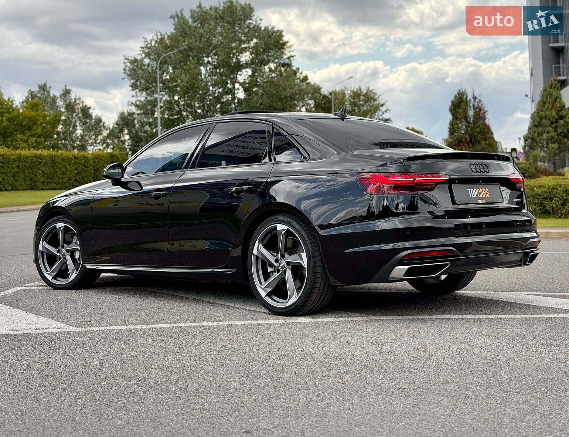 Audi A4 2024 VIN WAUAAAF48RN014341 фото оголошення 10 з 77