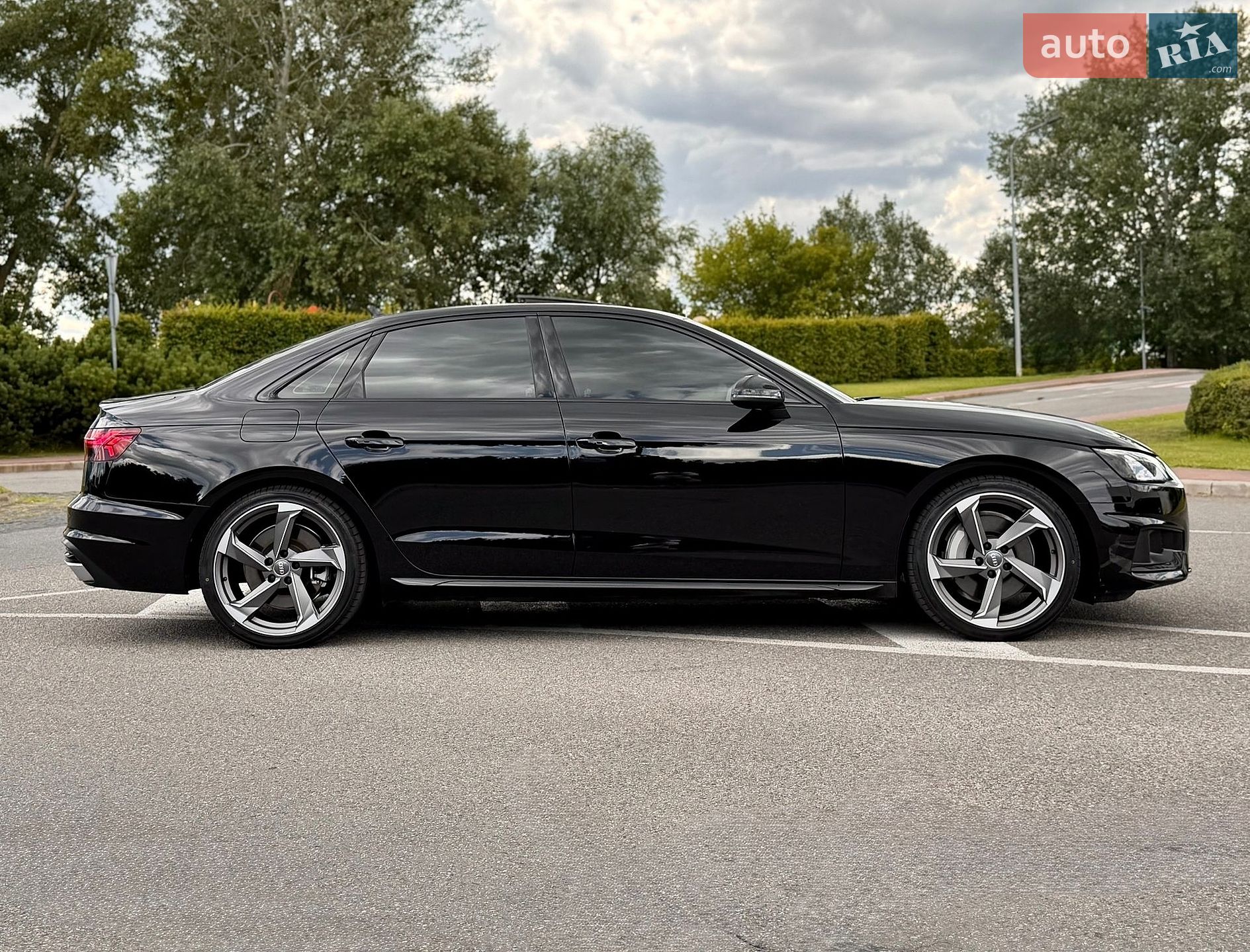 Audi A4 2024 VIN WAUAAAF48RN014341 фото оголошення 23 з 77