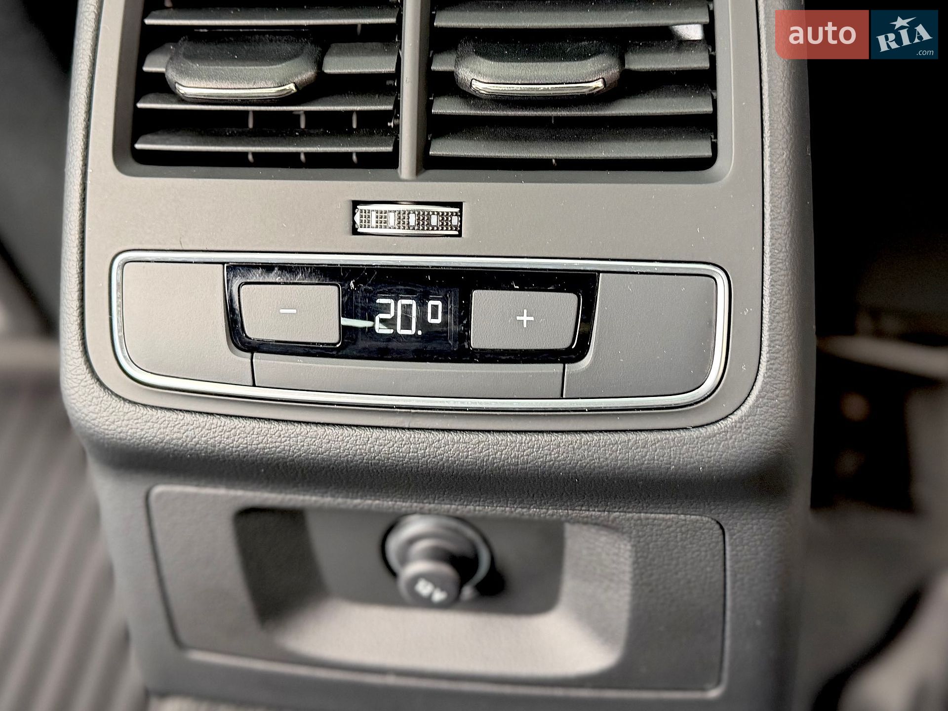Audi A4 2024 VIN WAUAAAF48RN014341 фото оголошення 47 з 77