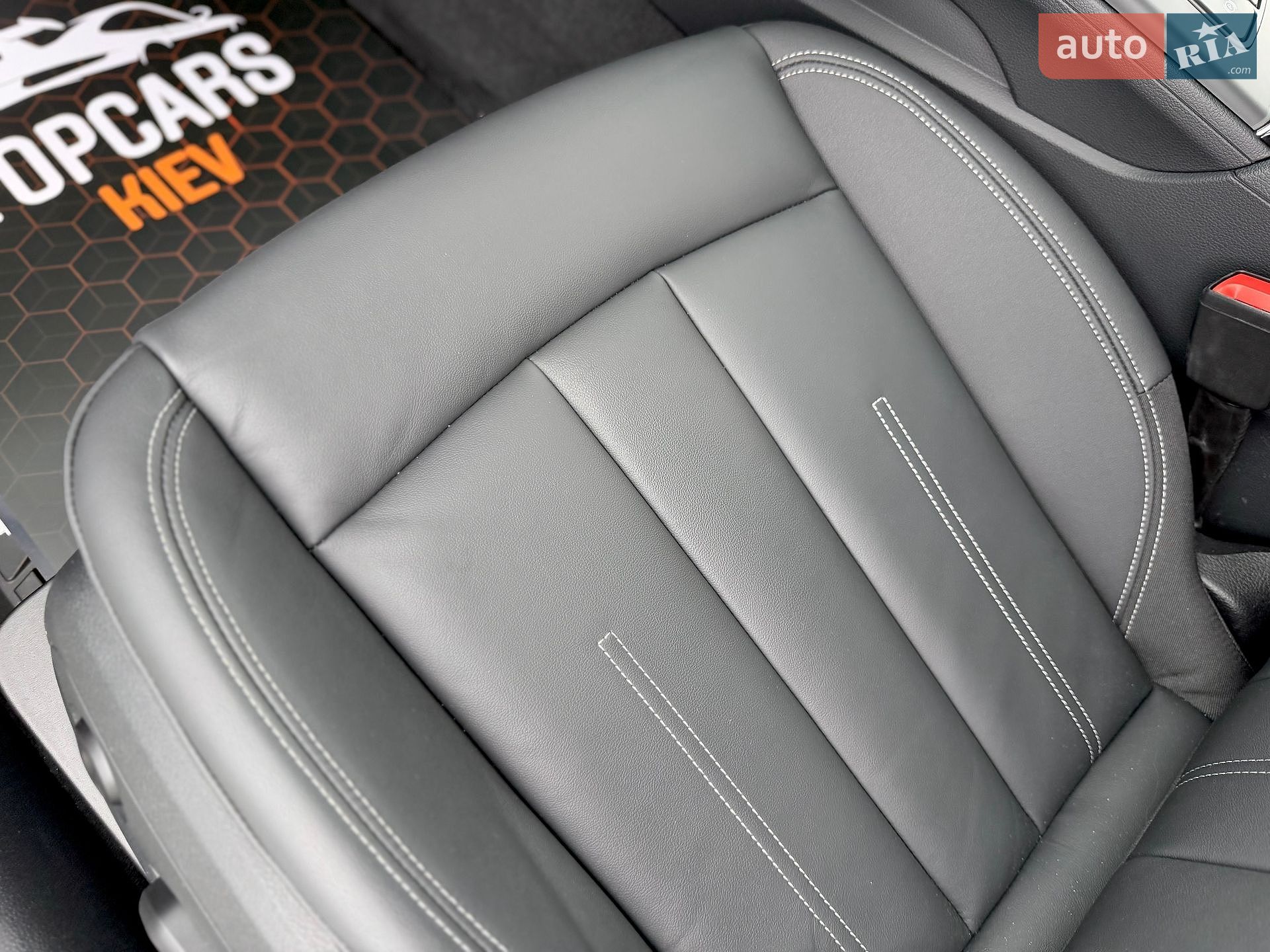 Audi A4 2024 VIN WAUAAAF48RN014341 фото оголошення 60 з 77