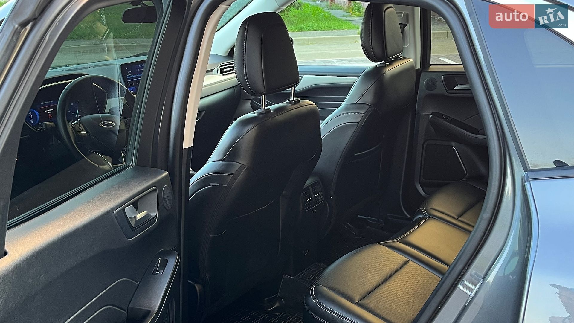 Ford Escape 2021 VIN 1FMCU0CZ9MUA77102 фото оголошення 42 з 52