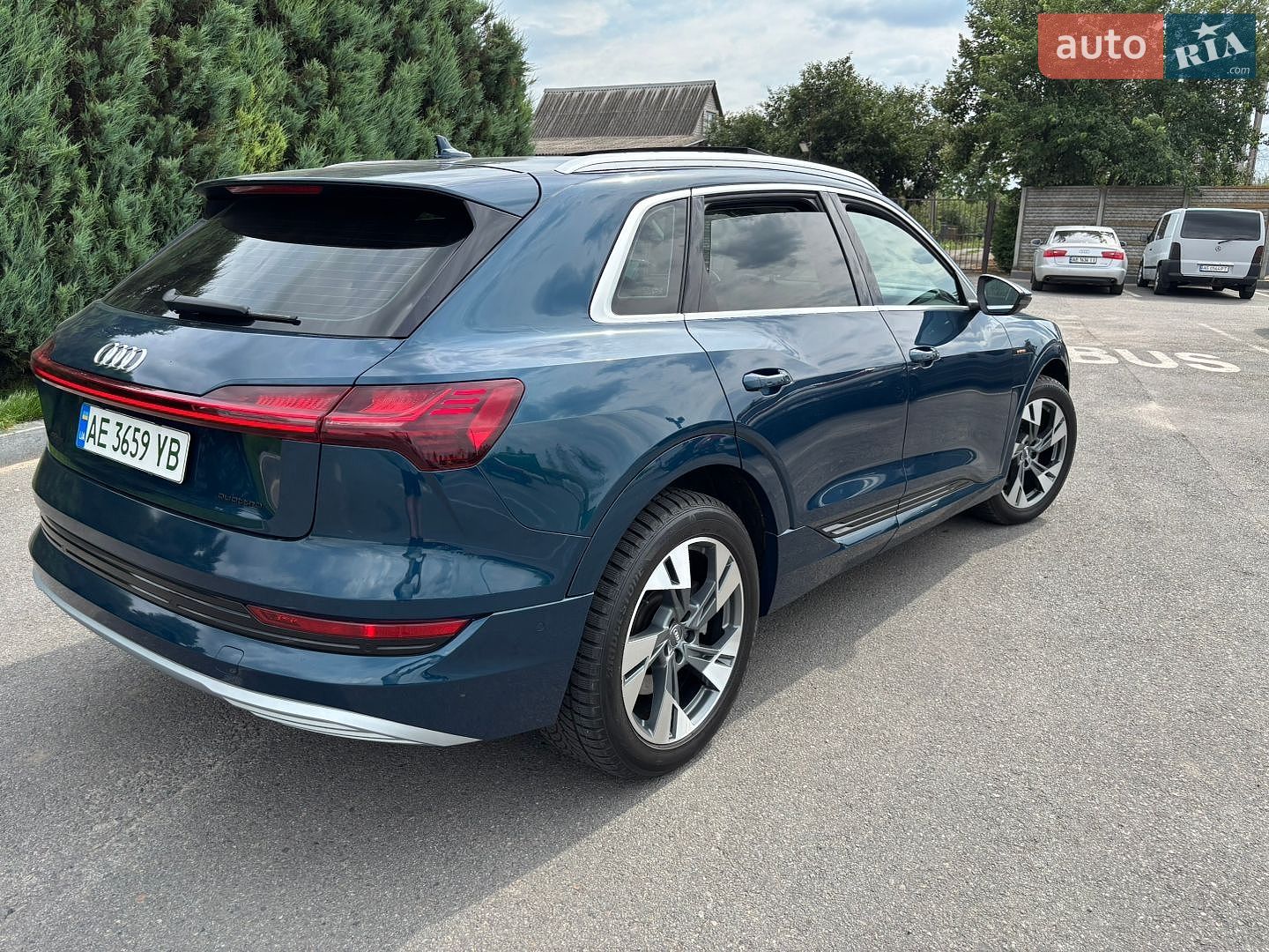 Audi e-tron 2019 VIN WAUZZZGE5LB016512 фото оголошення 93 з 130