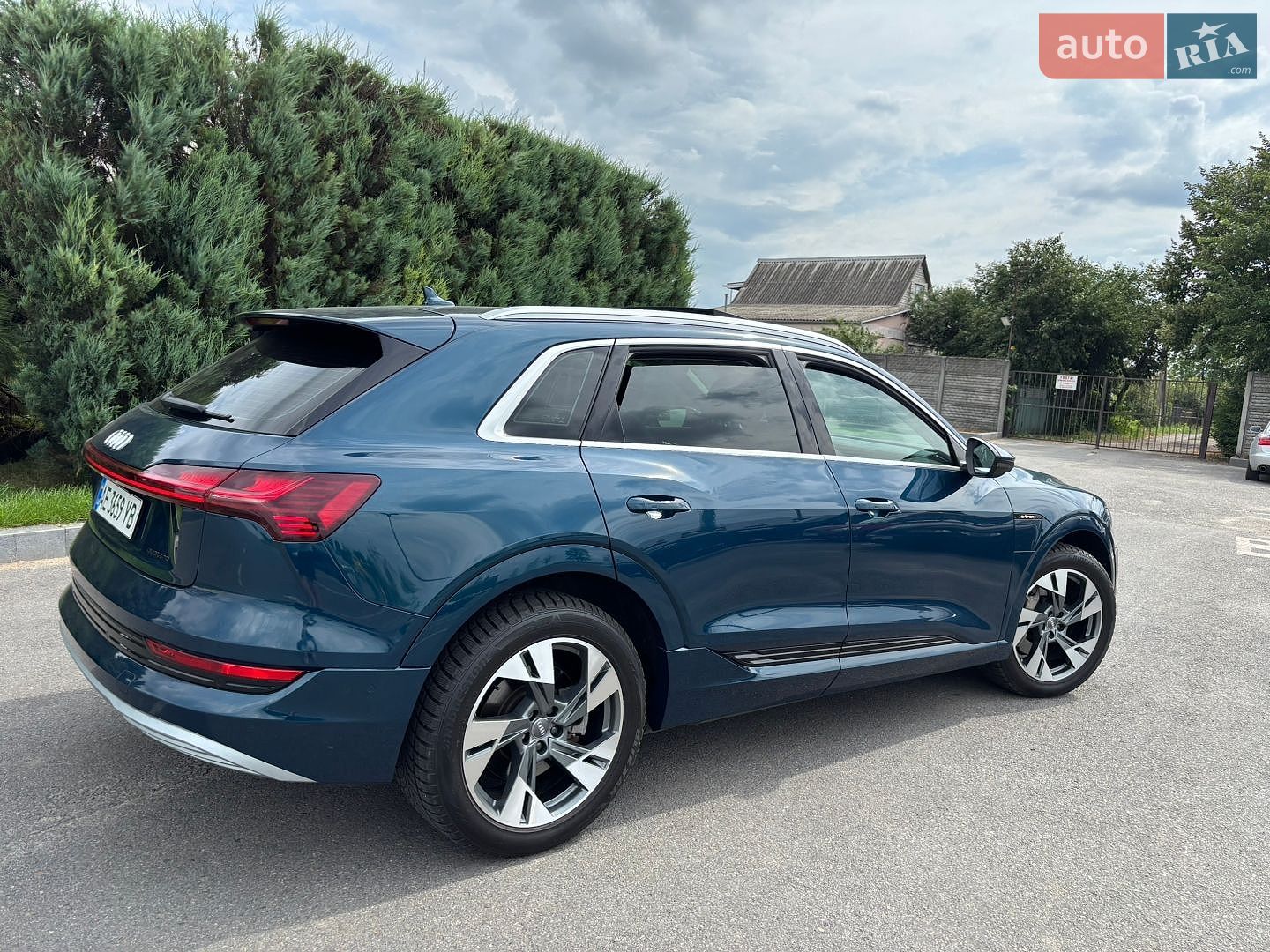 Audi e-tron 2019 VIN WAUZZZGE5LB016512 фото оголошення 94 з 130