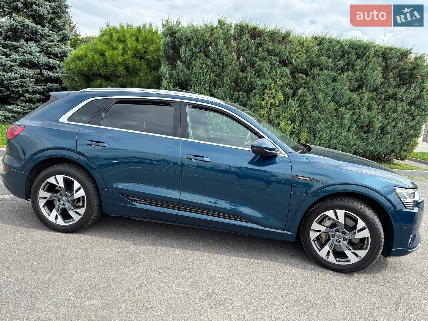 Audi e-tron 2019 VIN WAUZZZGE5LB016512 фото оголошення 95 з 130