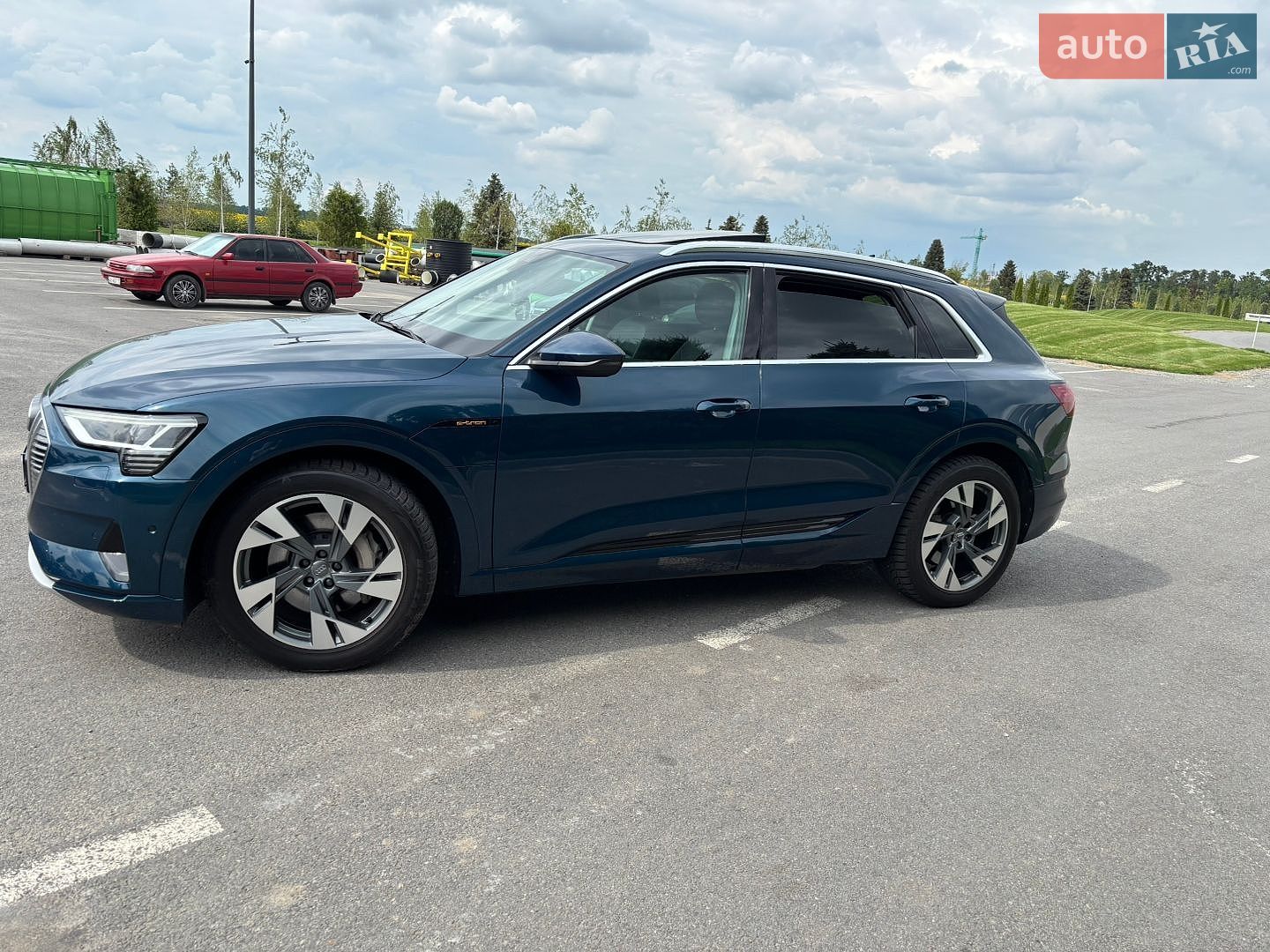 Audi e-tron 2019 VIN WAUZZZGE5LB016512 фото оголошення 98 з 130