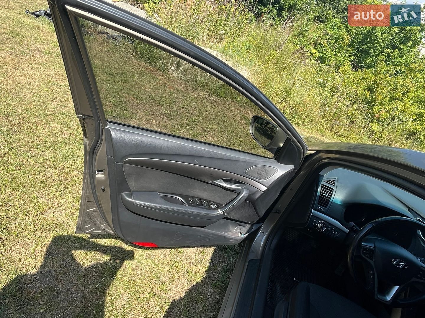HYUNDAI I40 2012 VIN KMHLB41UACU016954 фото оголошення 6 з 18