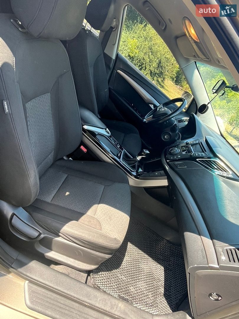 HYUNDAI I40 2012 VIN KMHLB41UACU016954 фото оголошення 11 з 18