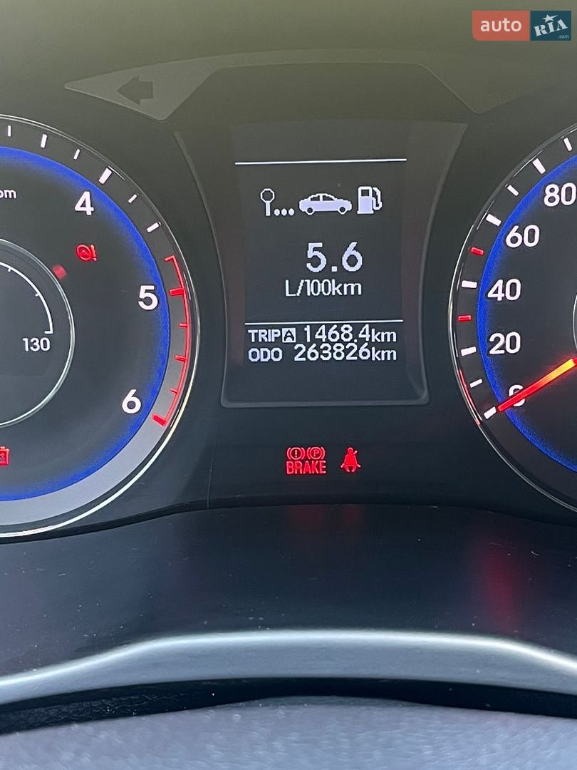 HYUNDAI I40 2012 VIN KMHLB41UACU016954 фото оголошення 13 з 18
