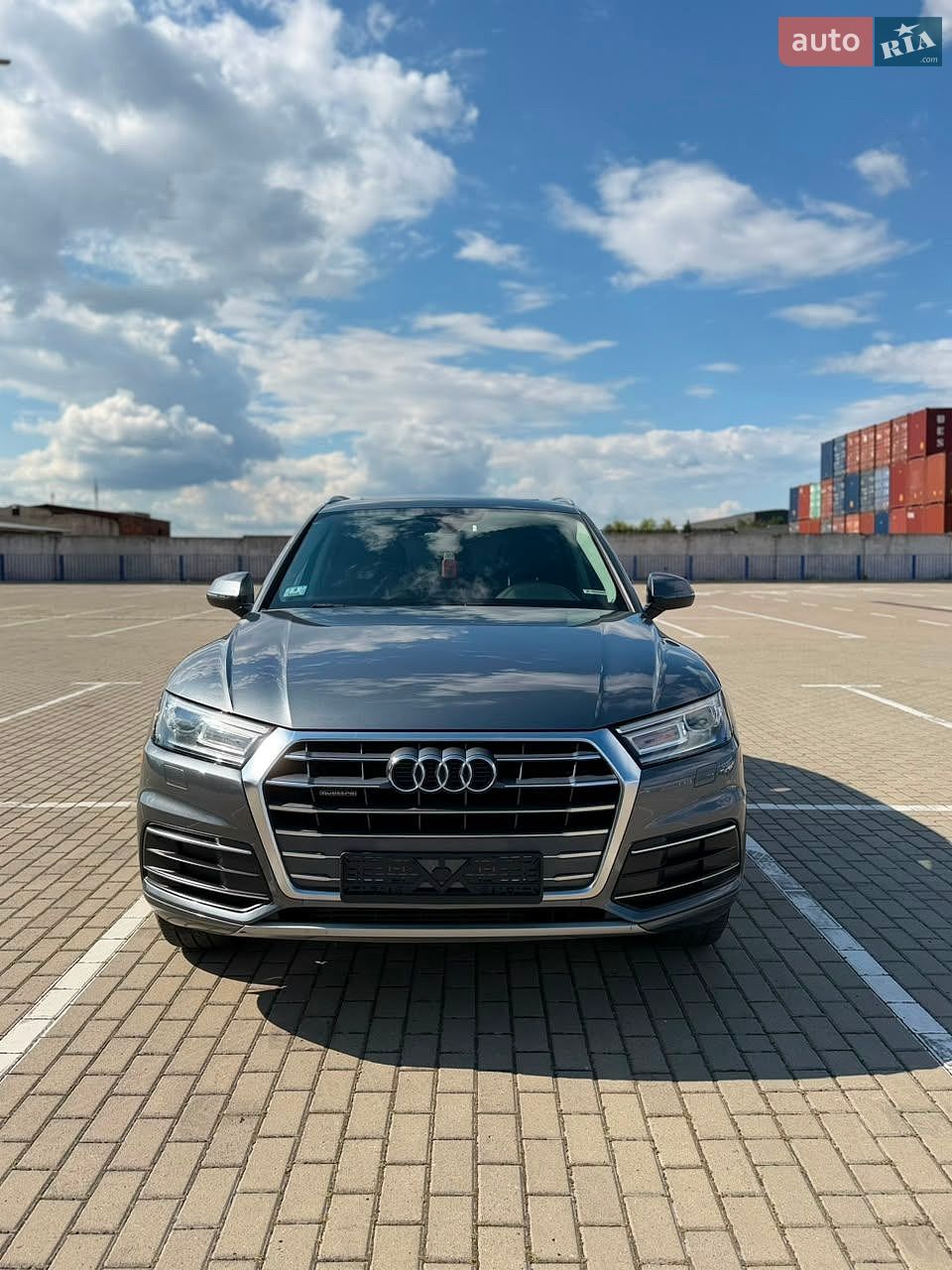 Audi Q5 2018 VIN WA1ANAFY4J2242119 фото оголошення 8 з 20