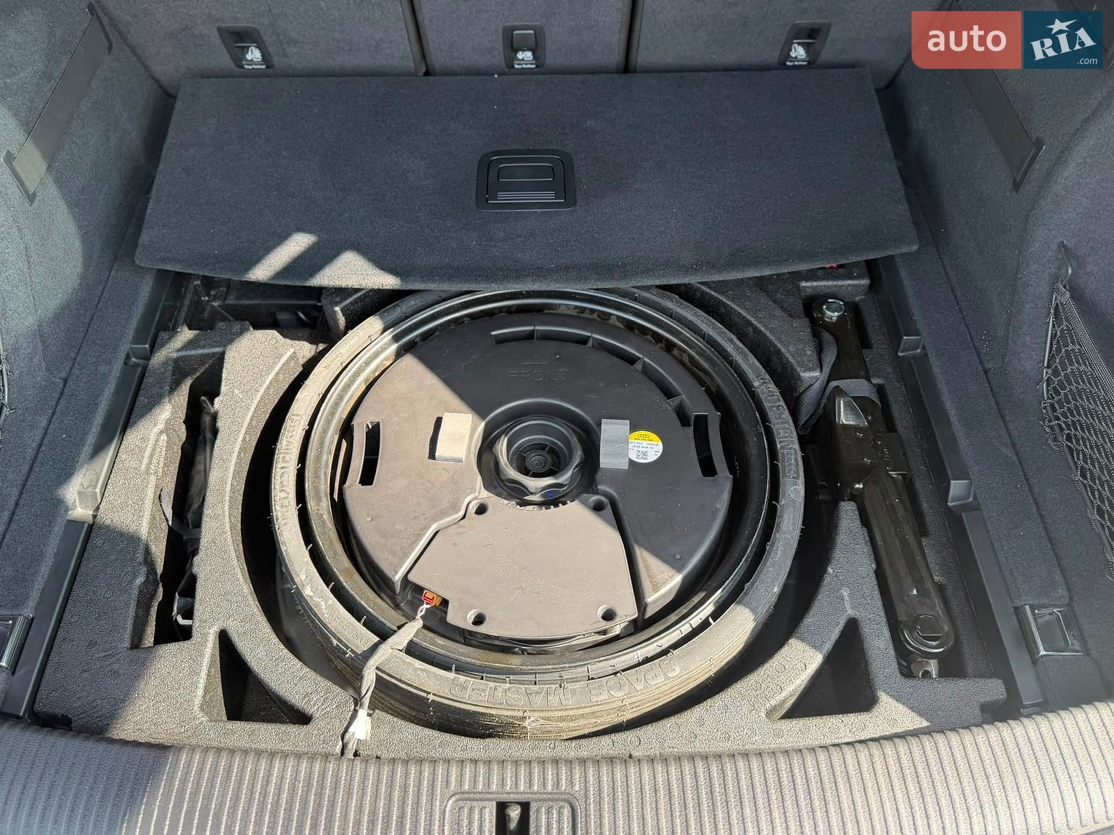 Audi Q5 2018 VIN WA1ANAFY4J2242119 фото оголошення 14 з 20