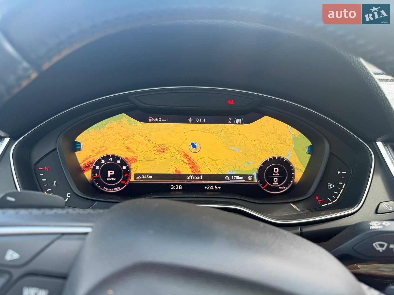 Audi Q5 2018 VIN WA1ANAFY4J2242119 фото оголошення 16 з 20