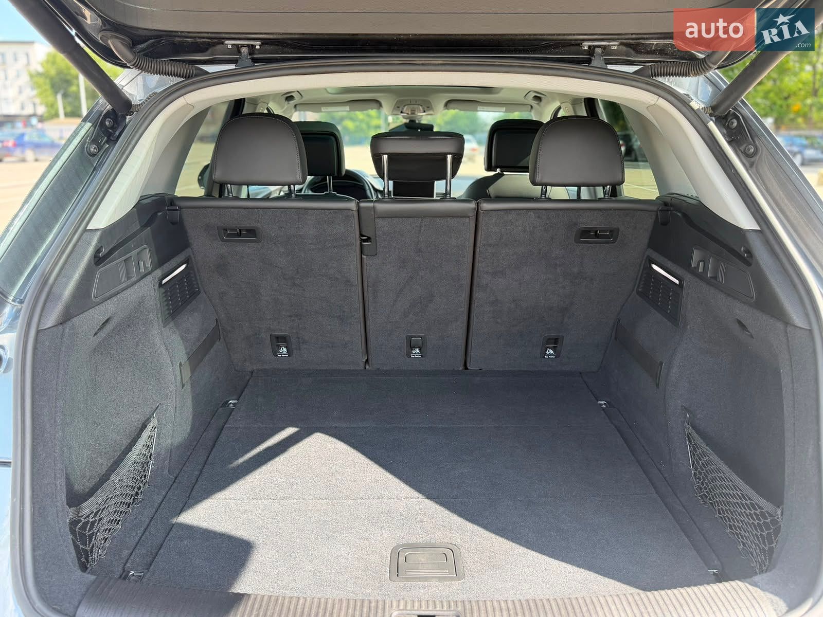 Audi Q5 2018 VIN WA1ANAFY4J2242119 фото оголошення 15 з 20