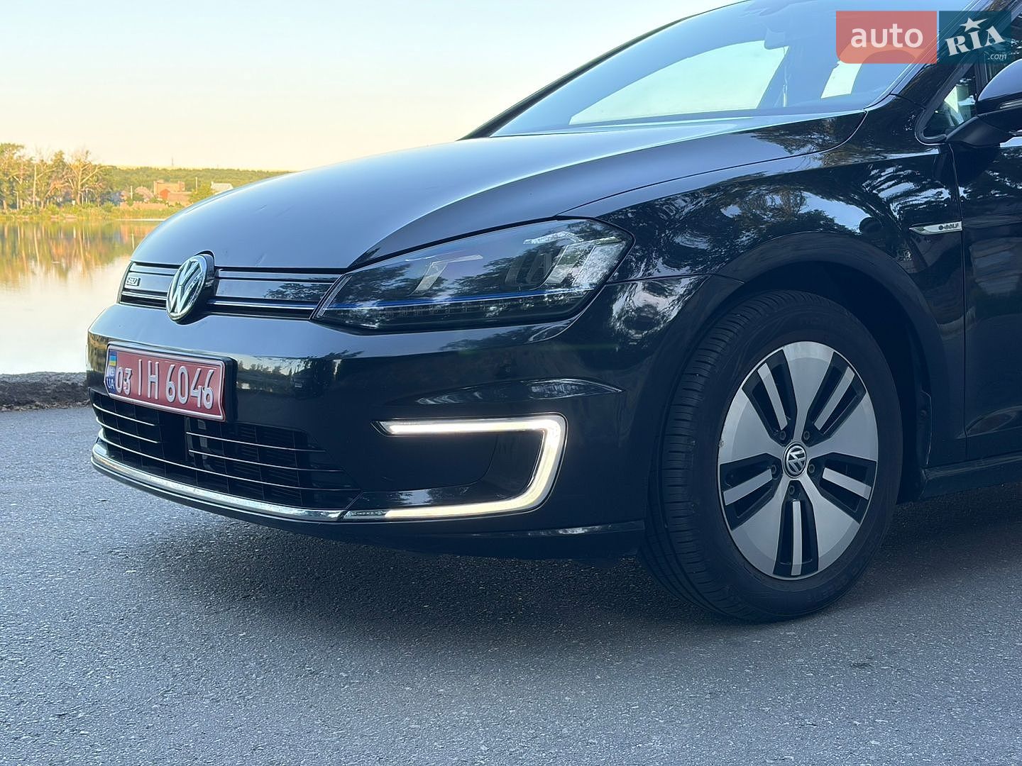 Volkswagen e-Golf 2015 VIN WVWZZZAUZFW901517 фото оголошення 8 з 23