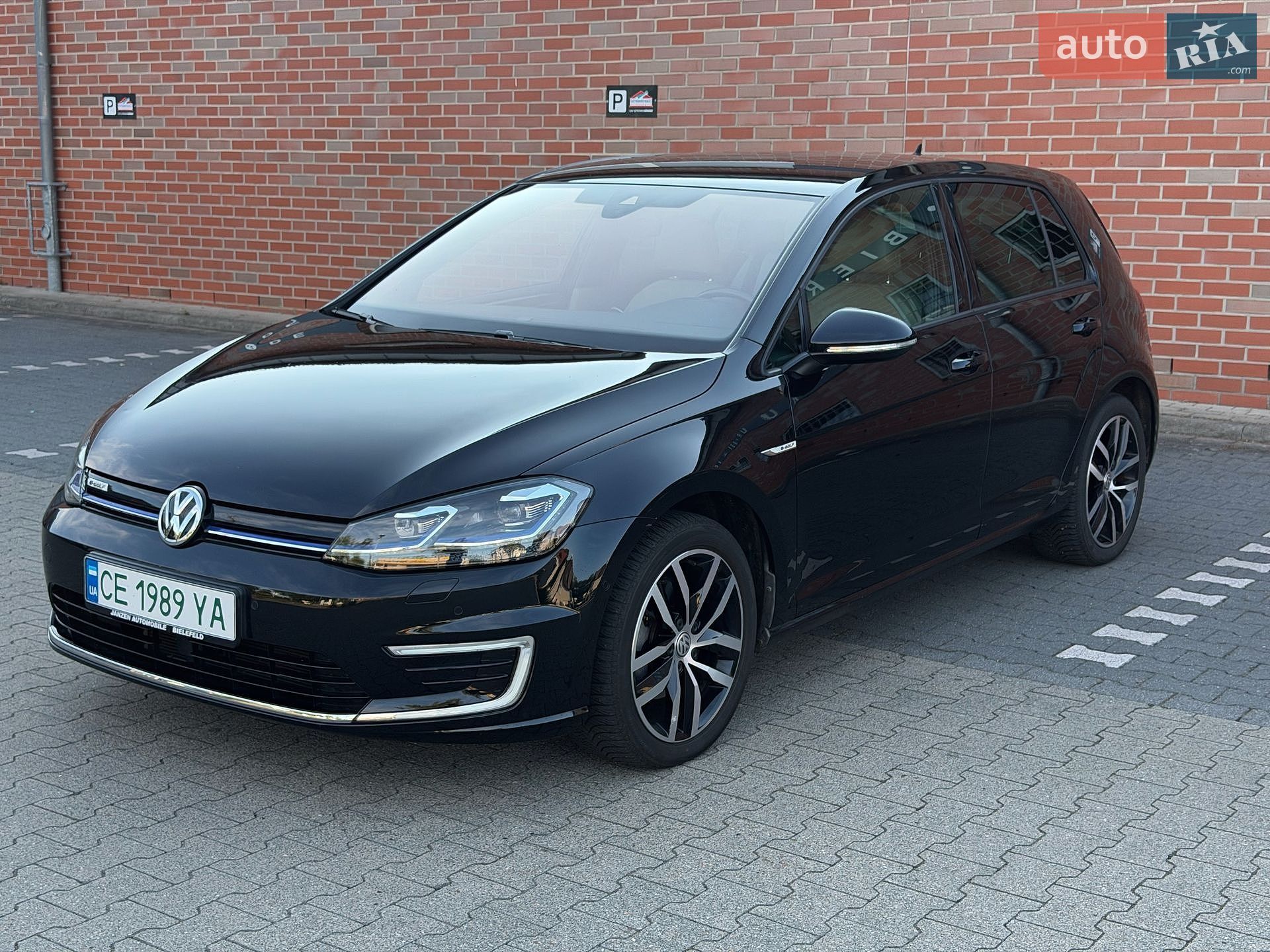 Volkswagen e-Golf 2019 VIN WVWZZZAUZK8913671 фото оголошення 3 з 26