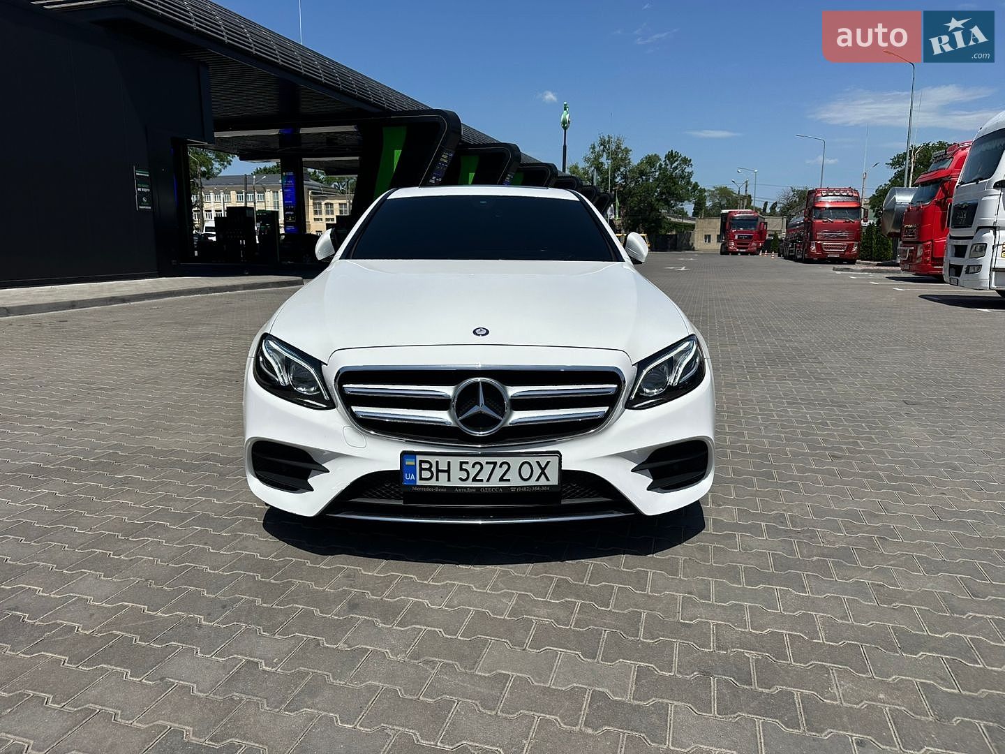 Mercedes-Benz E-Class 2017 VIN WDDZF4KB4HA216862 фото оголошення 9 з 23
