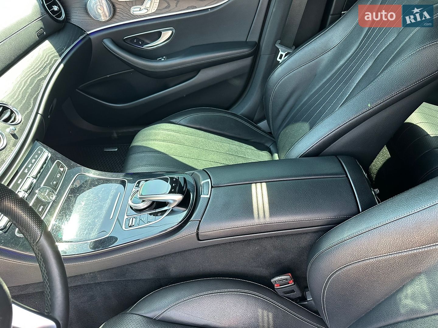 Mercedes-Benz E-Class 2017 VIN WDDZF4KB4HA216862 фото оголошення 21 з 23