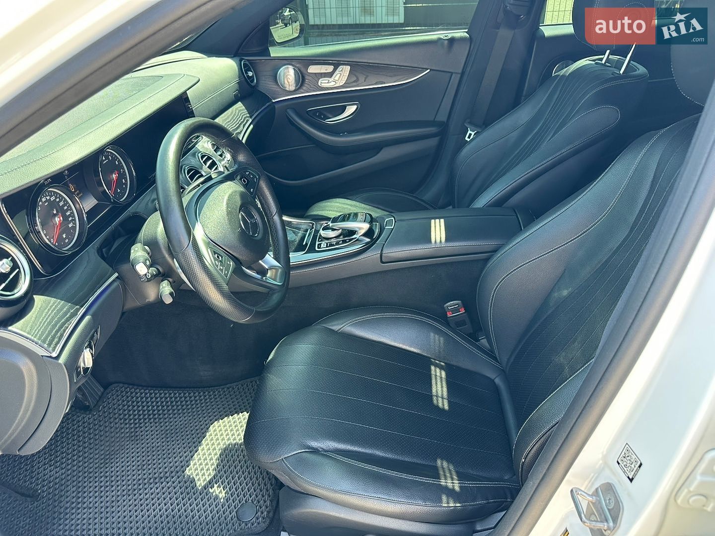 Mercedes-Benz E-Class 2017 VIN WDDZF4KB4HA216862 фото оголошення 22 з 23