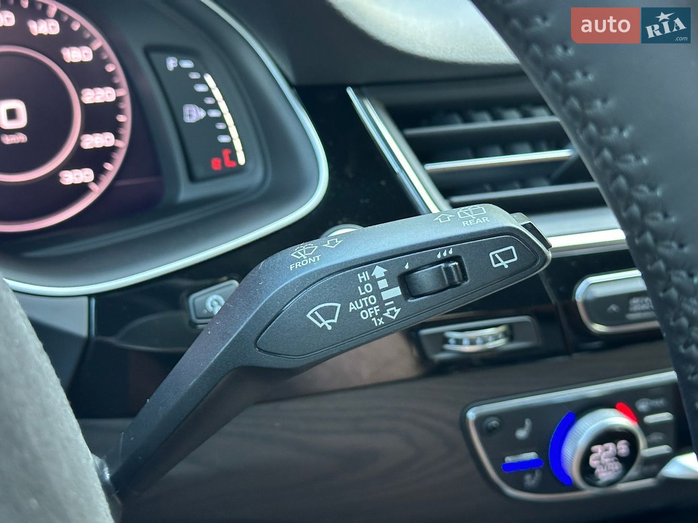 Audi Q7 2018 VIN WA1VABF79JD053285 фото оголошення 35 з 41