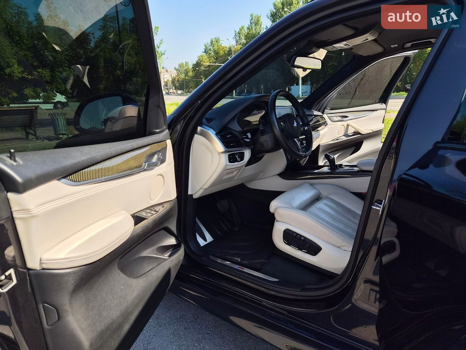 BMW X5 2015 VIN WBAKS610100N59798 фото оголошення 25 з 36