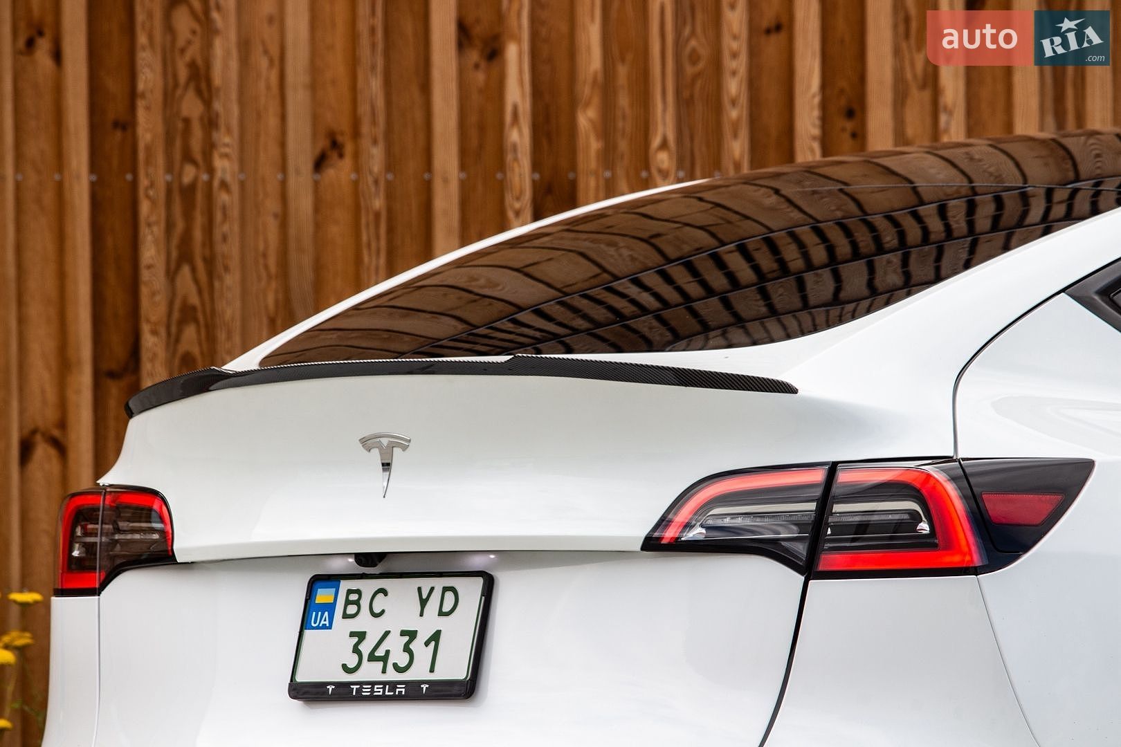 Tesla Model Y 2024 VIN 7SAYGDED6RF098213 фото оголошення 30 з 67