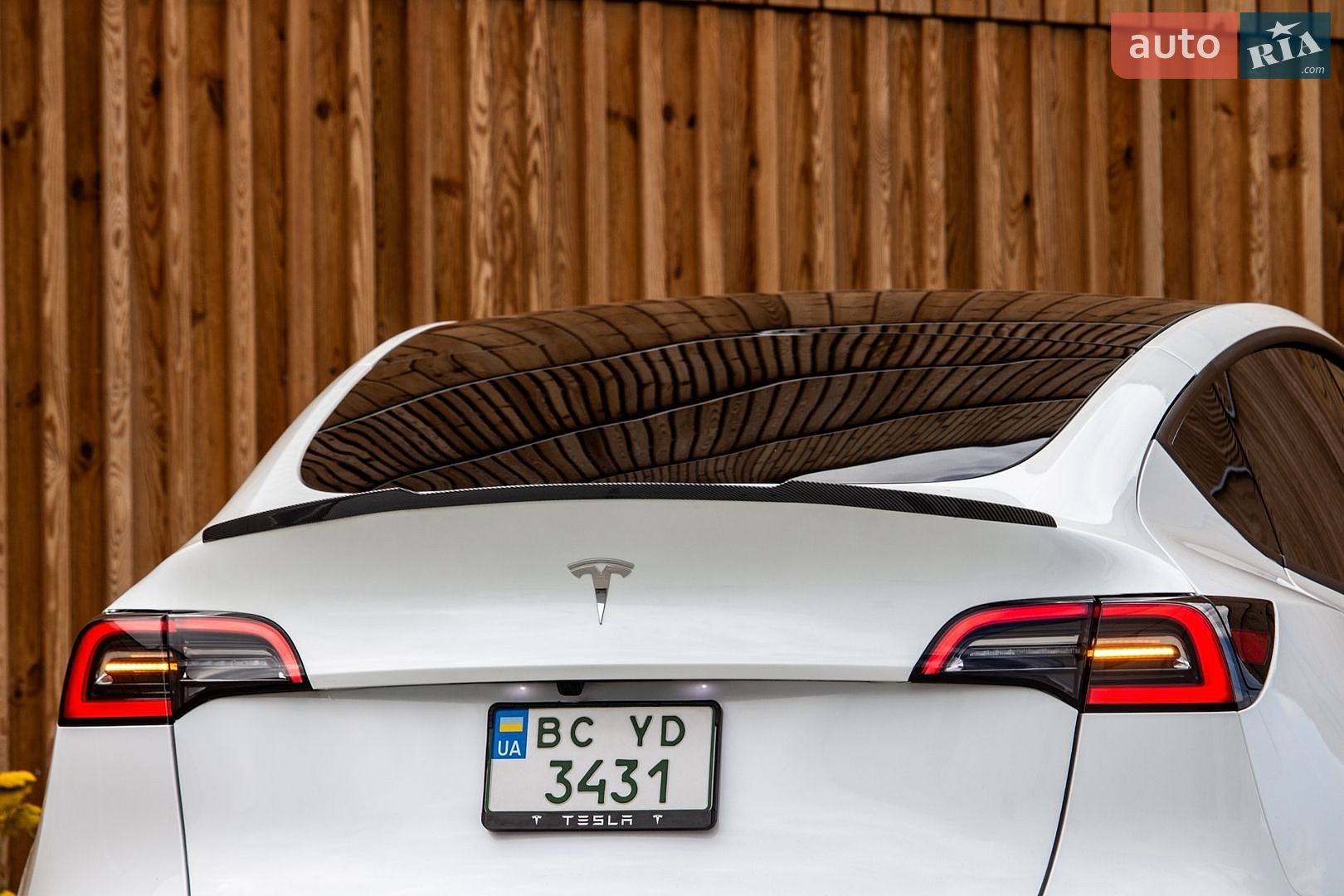 Tesla Model Y 2024 VIN 7SAYGDED6RF098213 фото оголошення 21 з 67