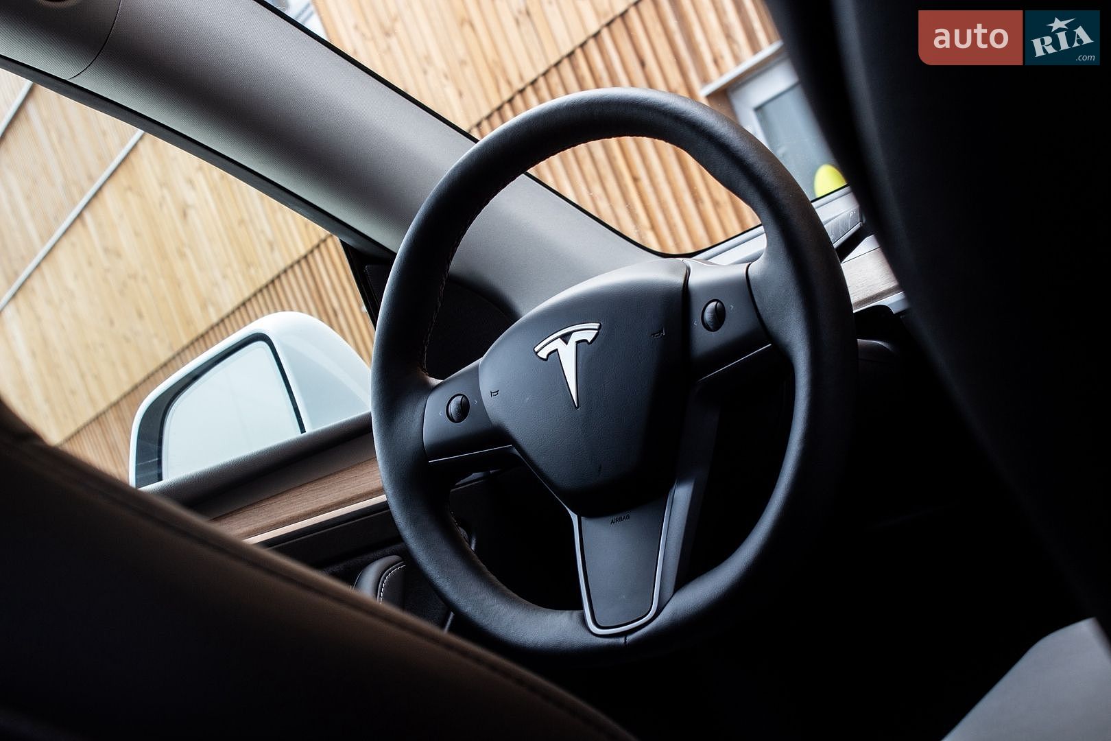 Tesla Model Y 2024 VIN 7SAYGDED6RF098213 фото оголошення 46 з 67