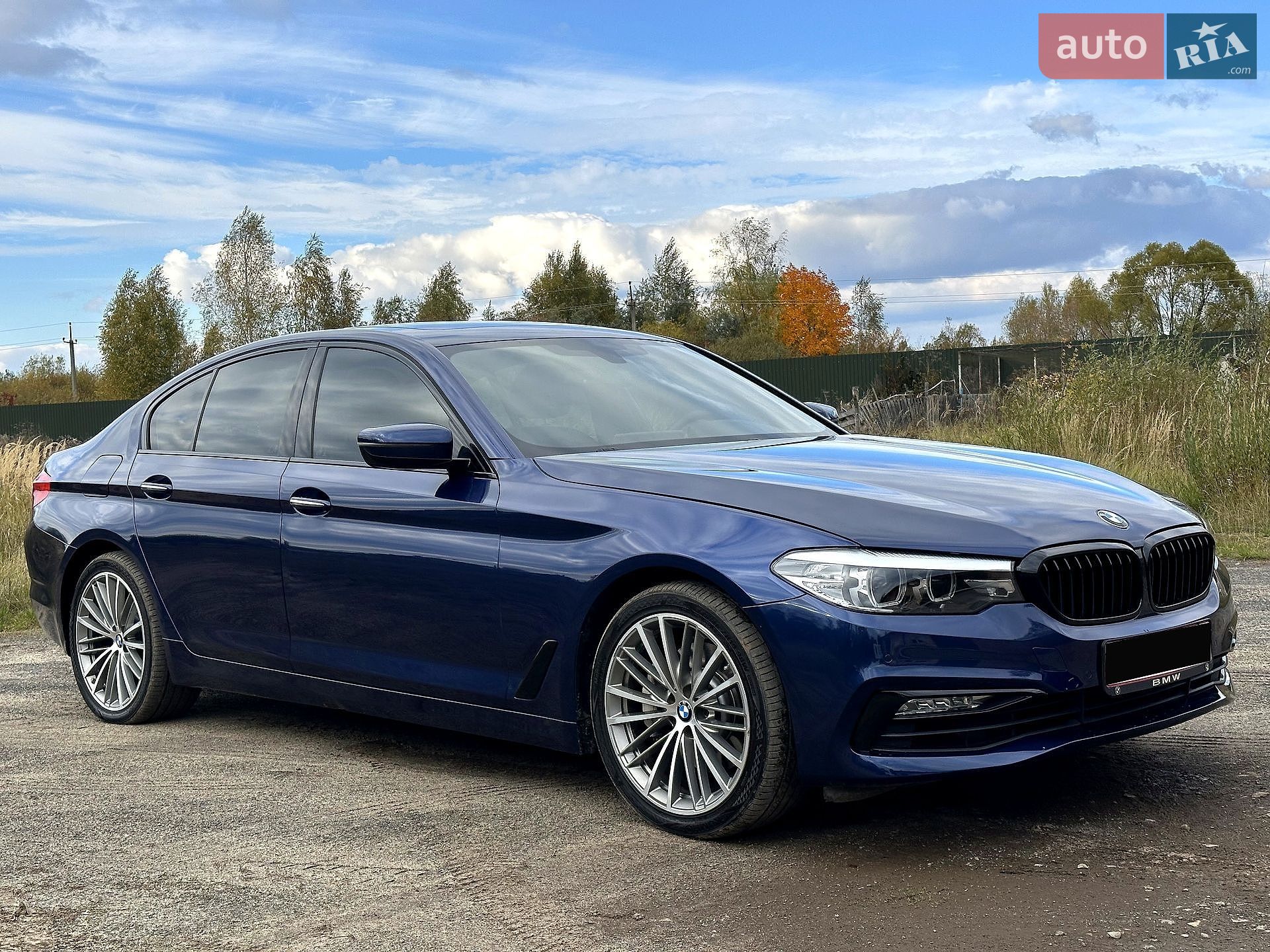 BMW 5 Series 2017 VIN WBAJA5C39HG894312 фото оголошення 2 з 34