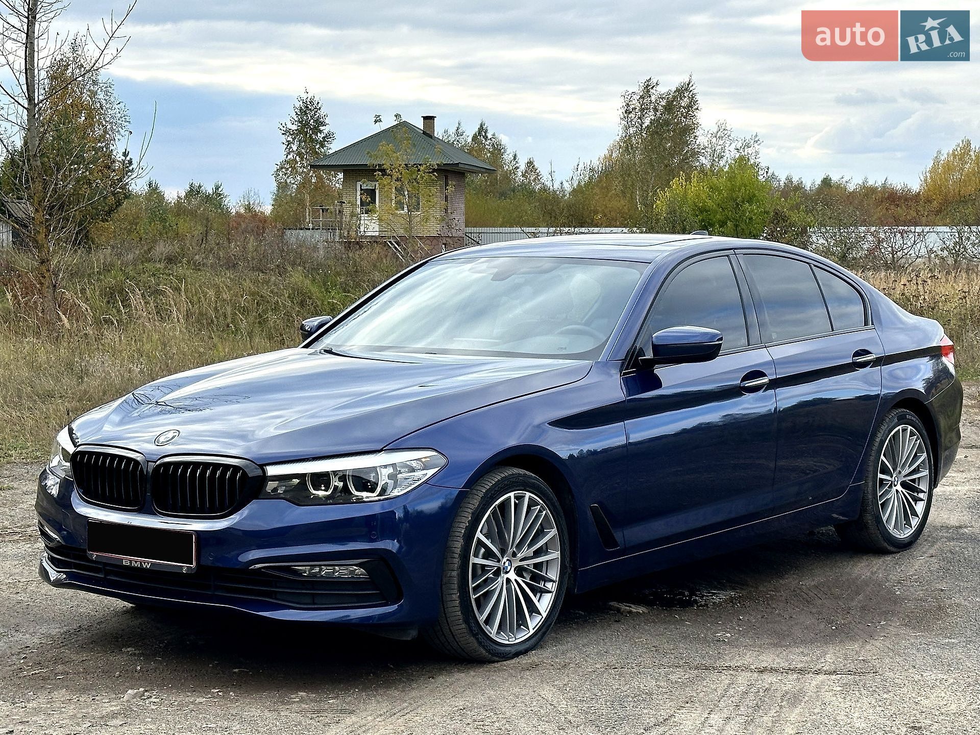 BMW 5 Series 2017 VIN WBAJA5C39HG894312 фото оголошення 3 з 34