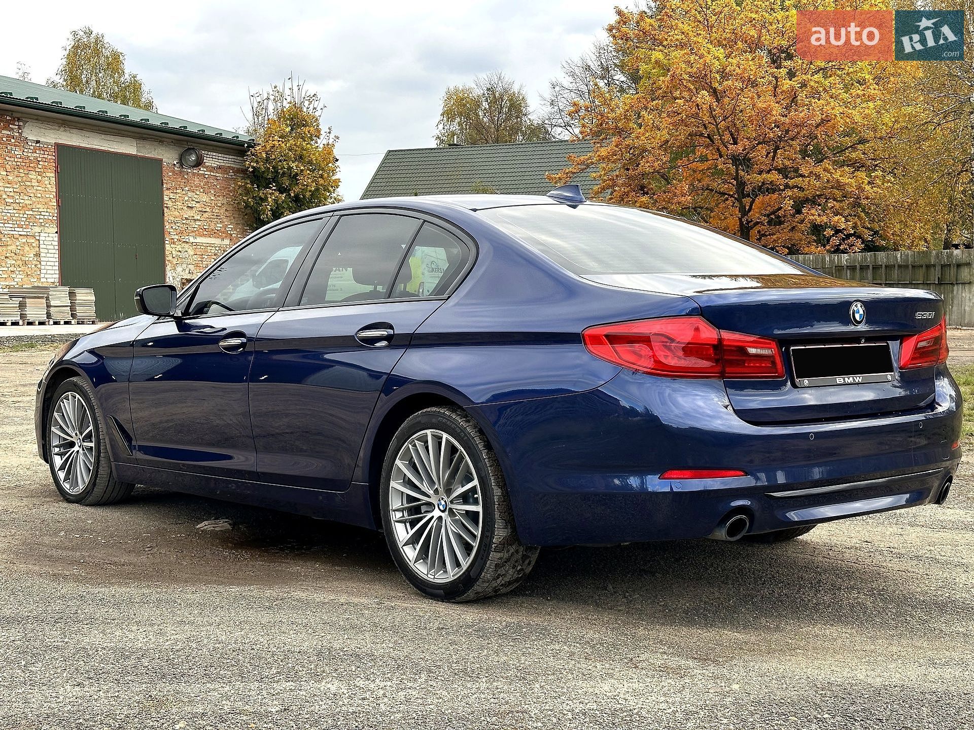 BMW 5 Series 2017 VIN WBAJA5C39HG894312 фото оголошення 7 з 34