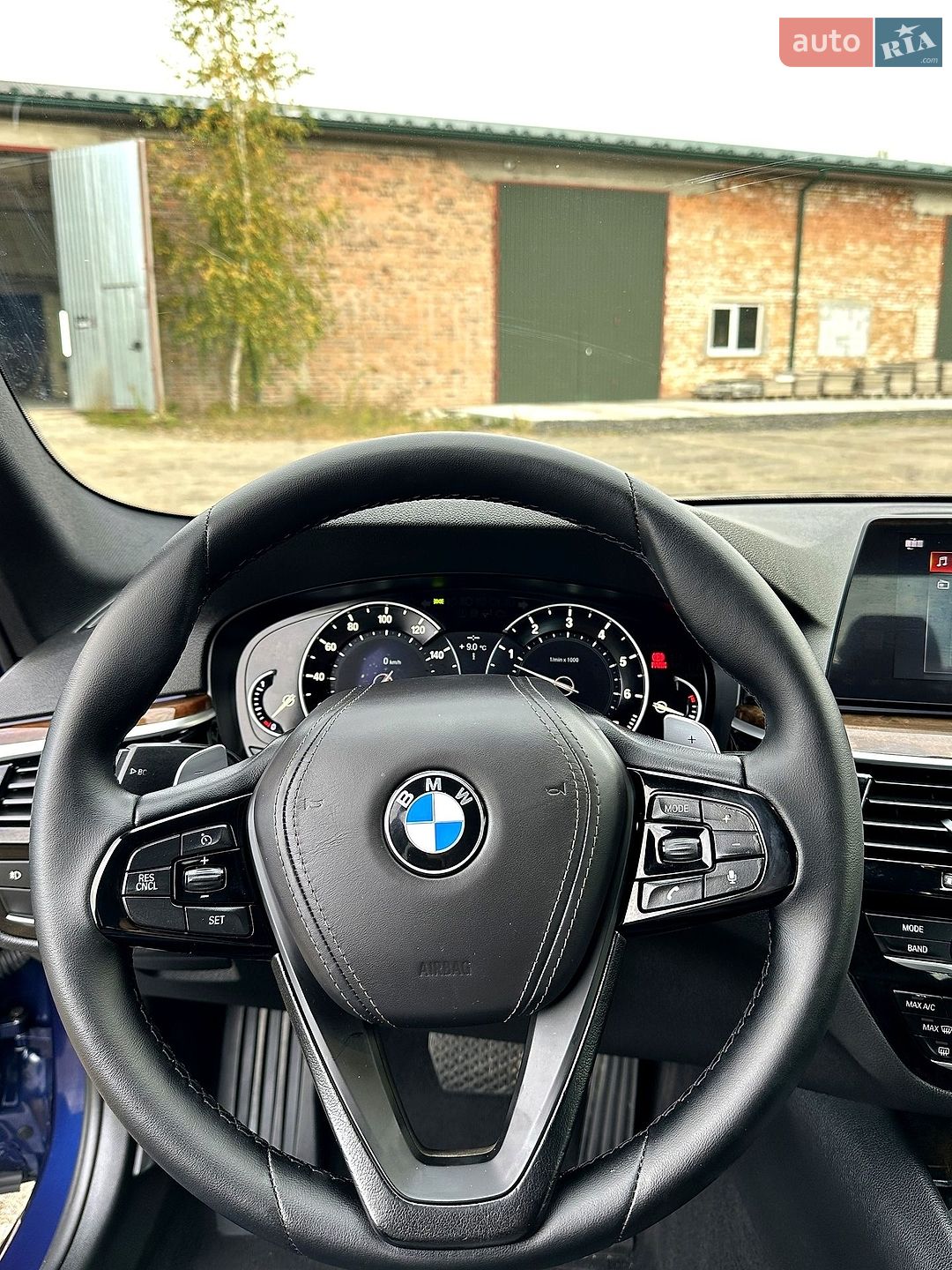 BMW 5 Series 2017 VIN WBAJA5C39HG894312 фото оголошення 17 з 34